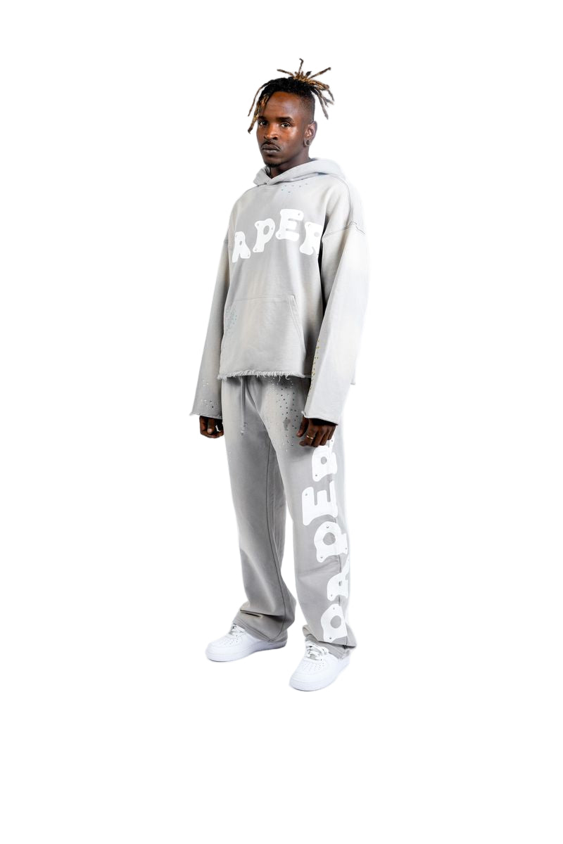 Model View of the Paper Money PAPER SWEATPANTS in Grey
