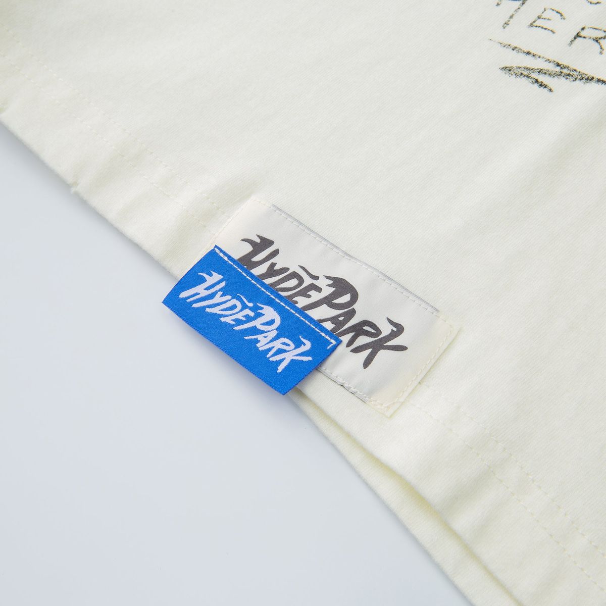 Luxury Resort- White-thumbmail-5