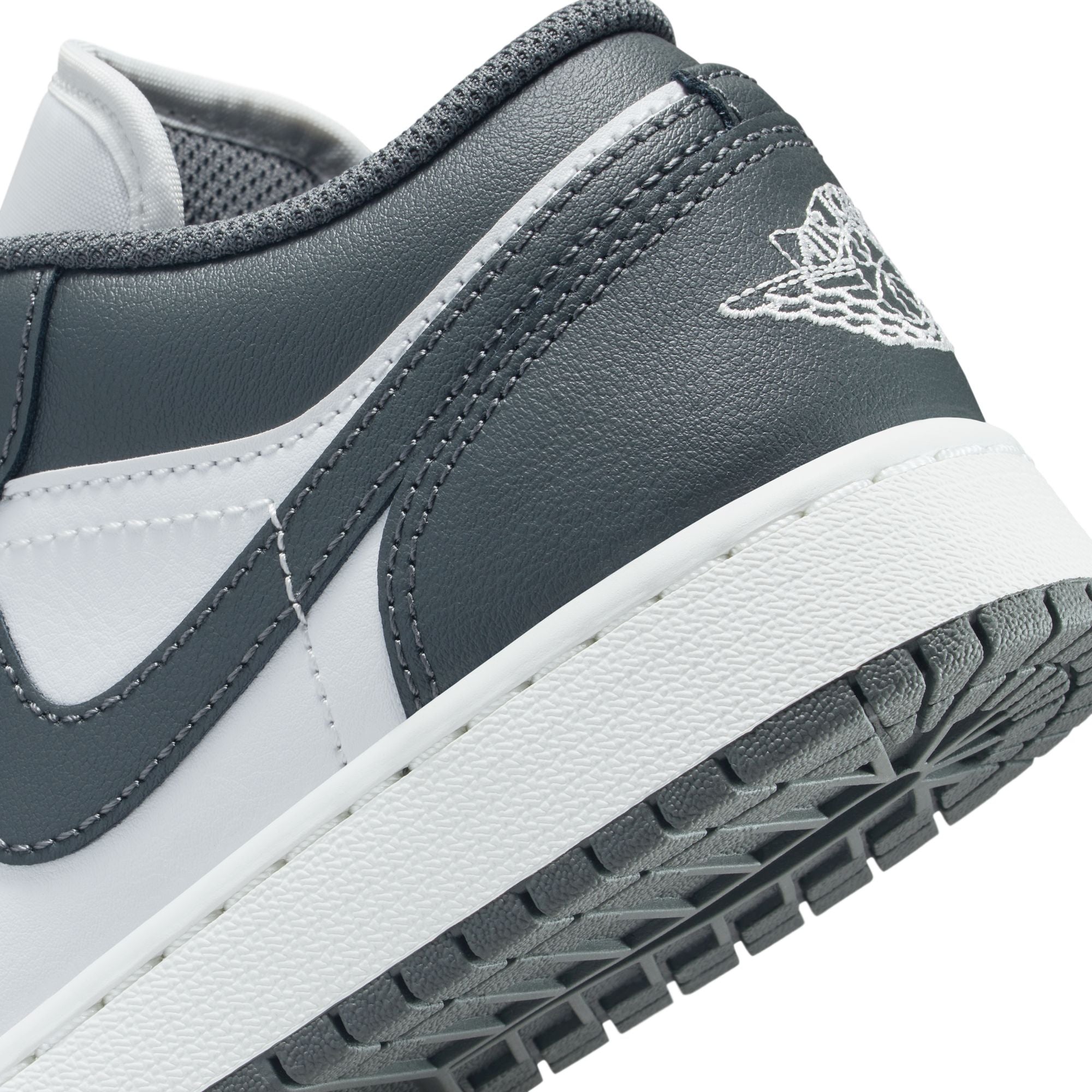 Air Jordan 1 Low (GS)-thumbmail-11