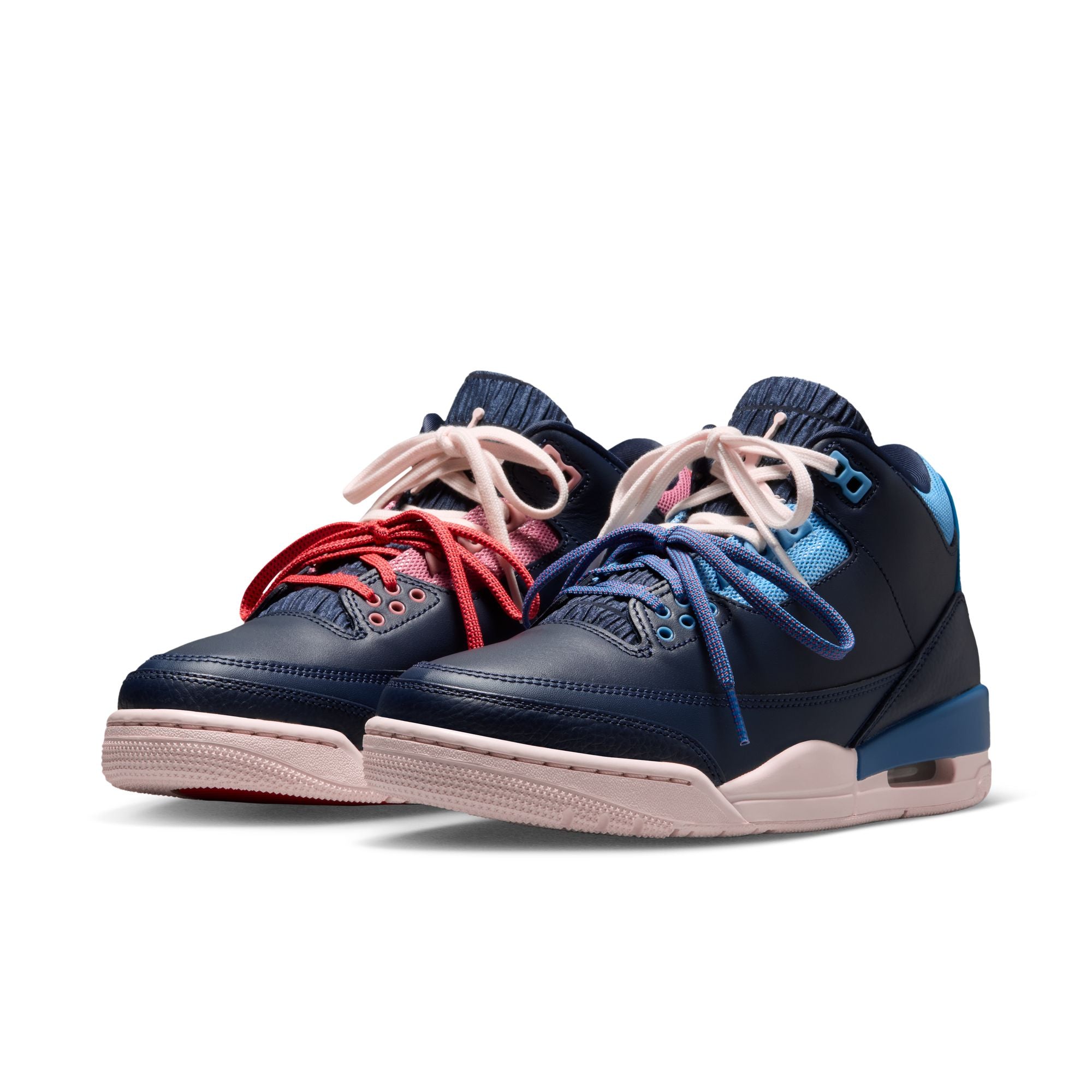 Air Jordan 3 Retro (W)-thumbmail-2