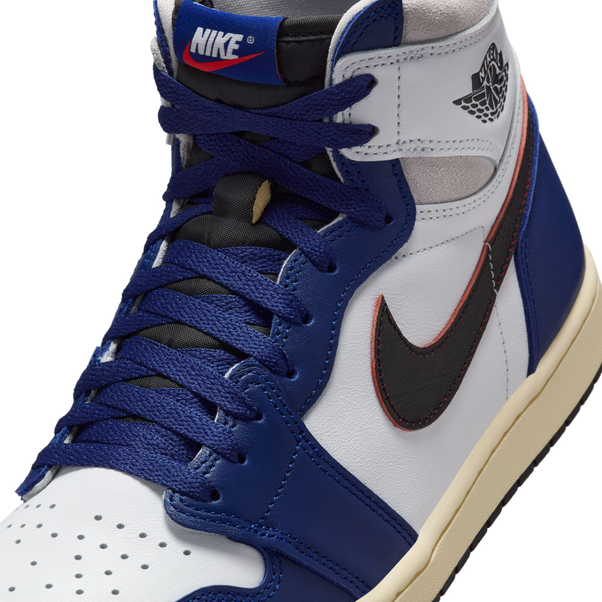 Air Jordan 1 High OG-thumbmail-10