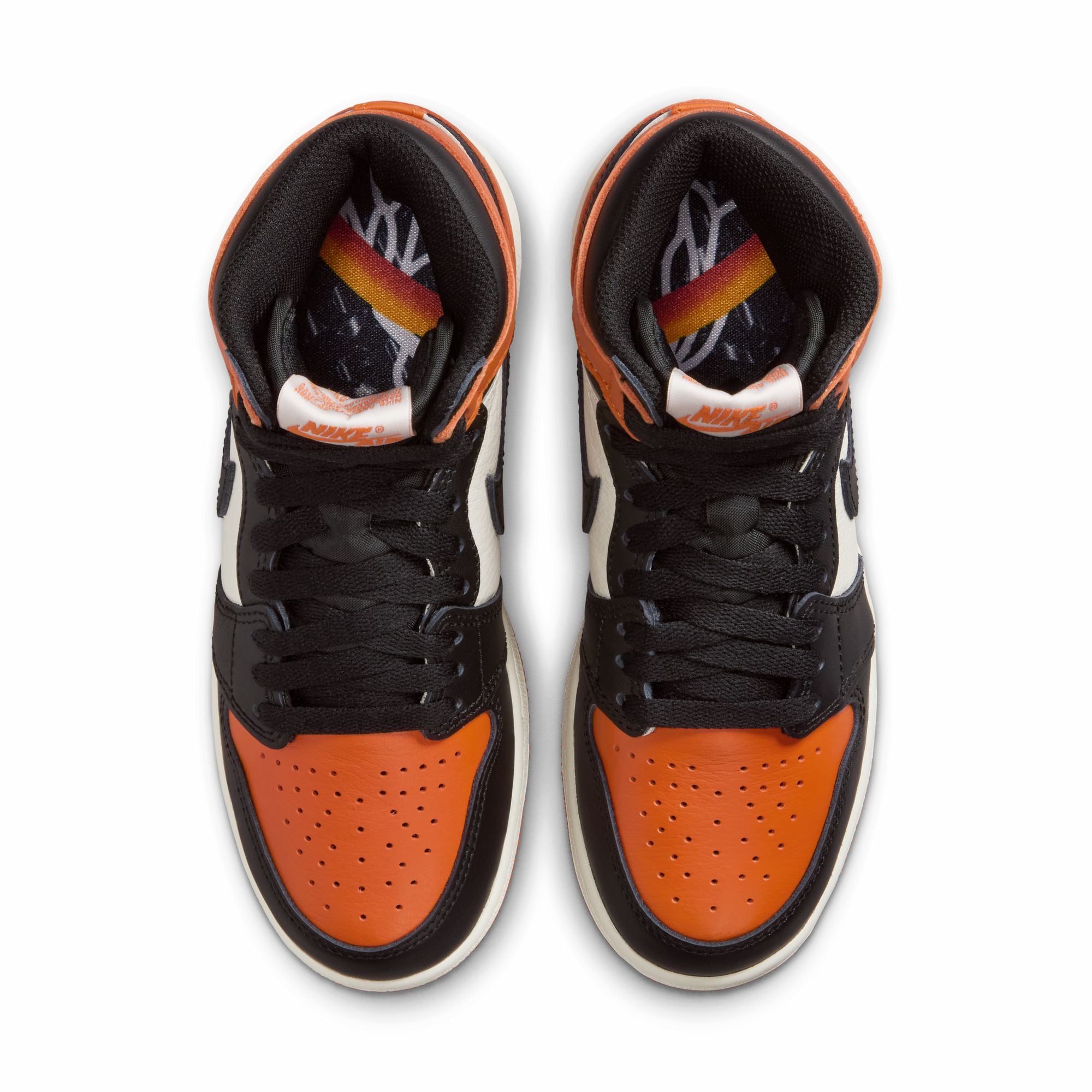 Air Jordan 1 High OG (GS)-thumbmail-4