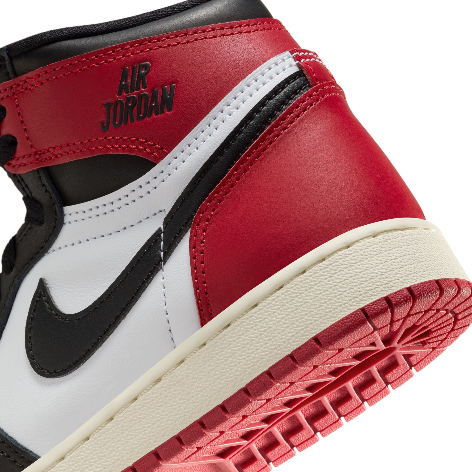 Air Jordan Retro 1 High OG (GS)-thumbmail-9