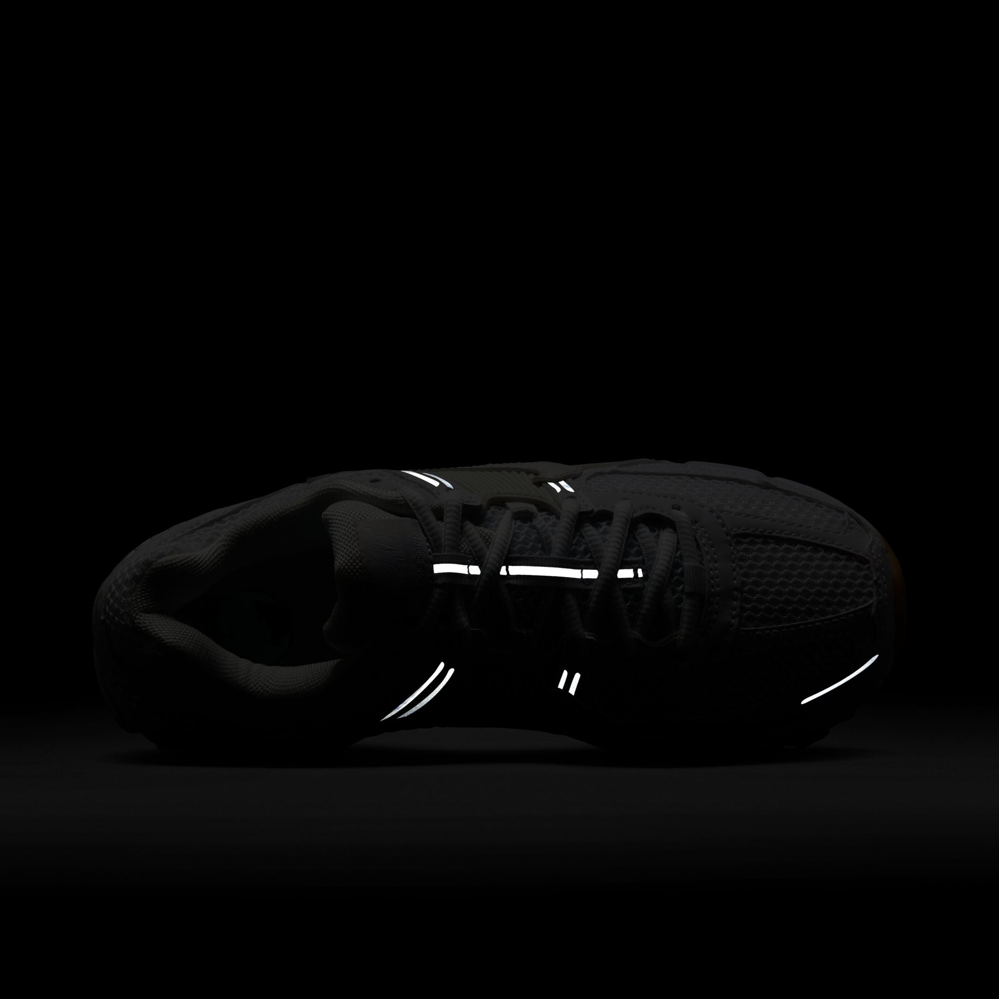 Nike Zoom Vomero 5 (W)-thumbmail-12