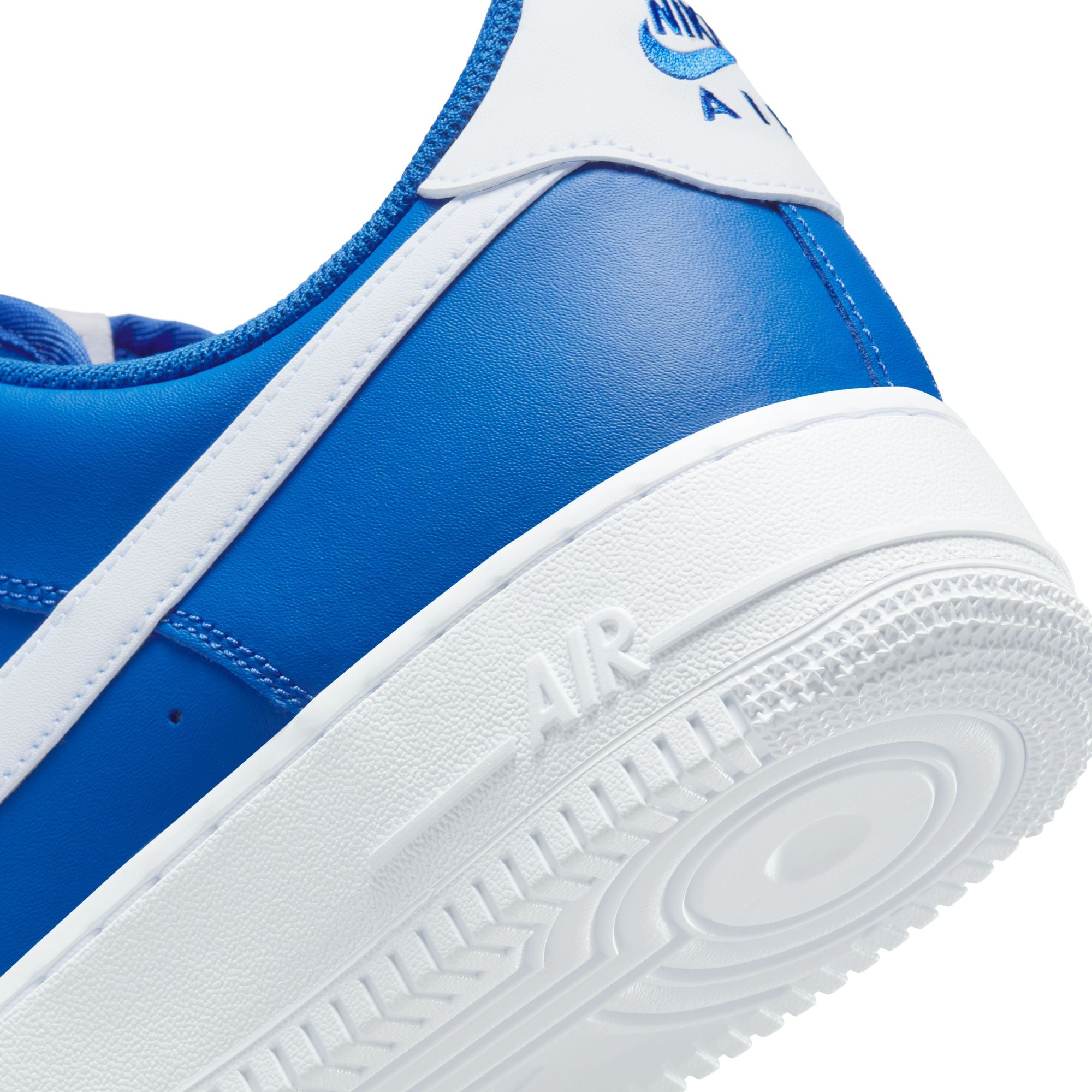 Nike Air Force 1 '07-thumbmail-11