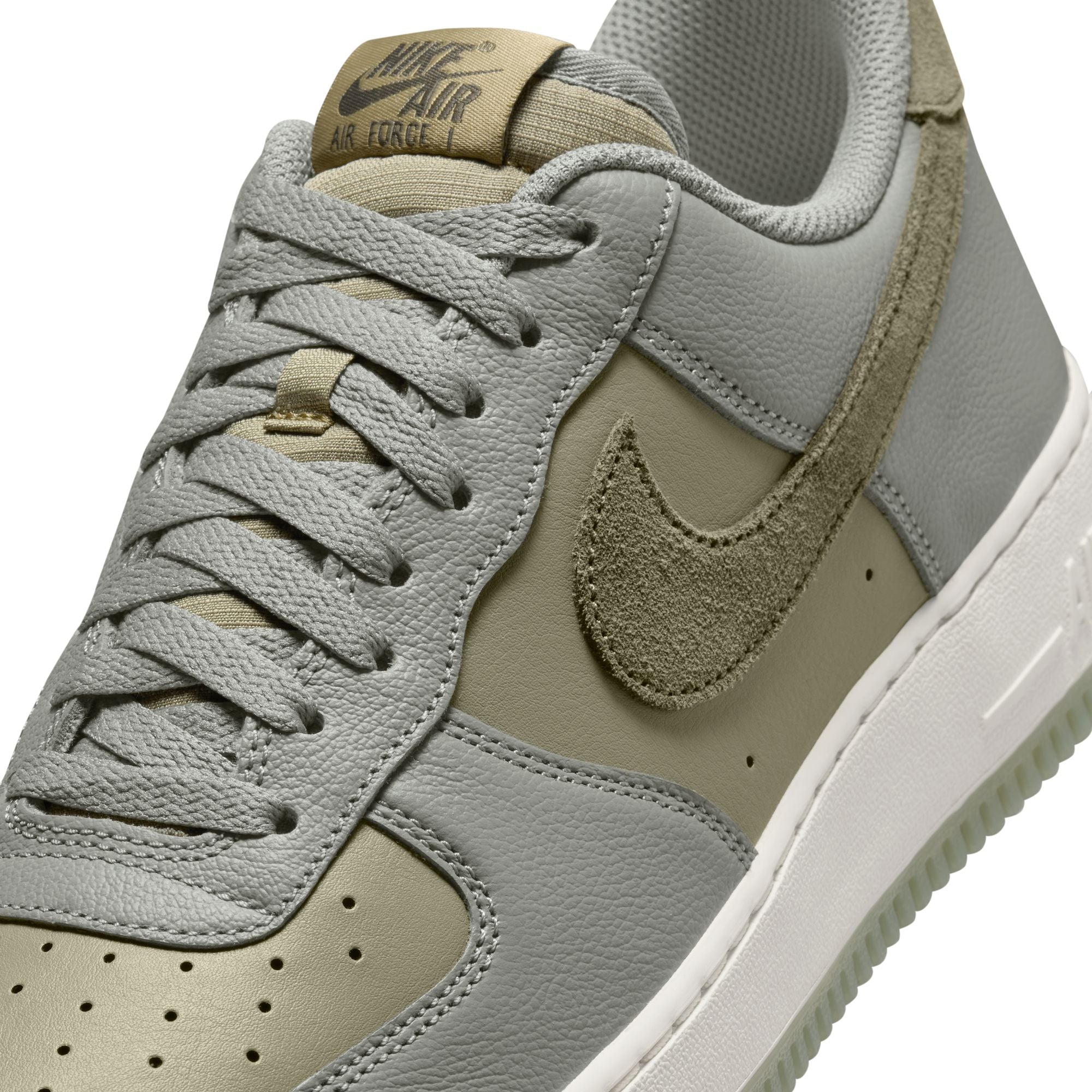 Nike Air Force 1 '07 LV8-thumbmail-5