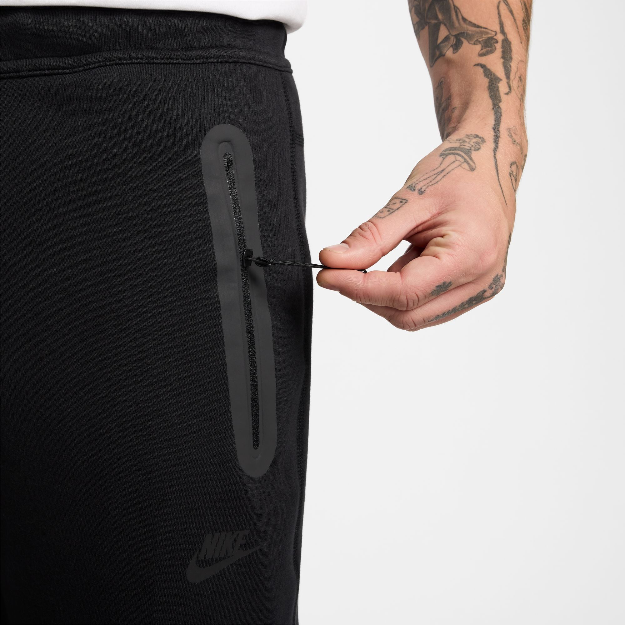 Nike Tech-thumbmail-6