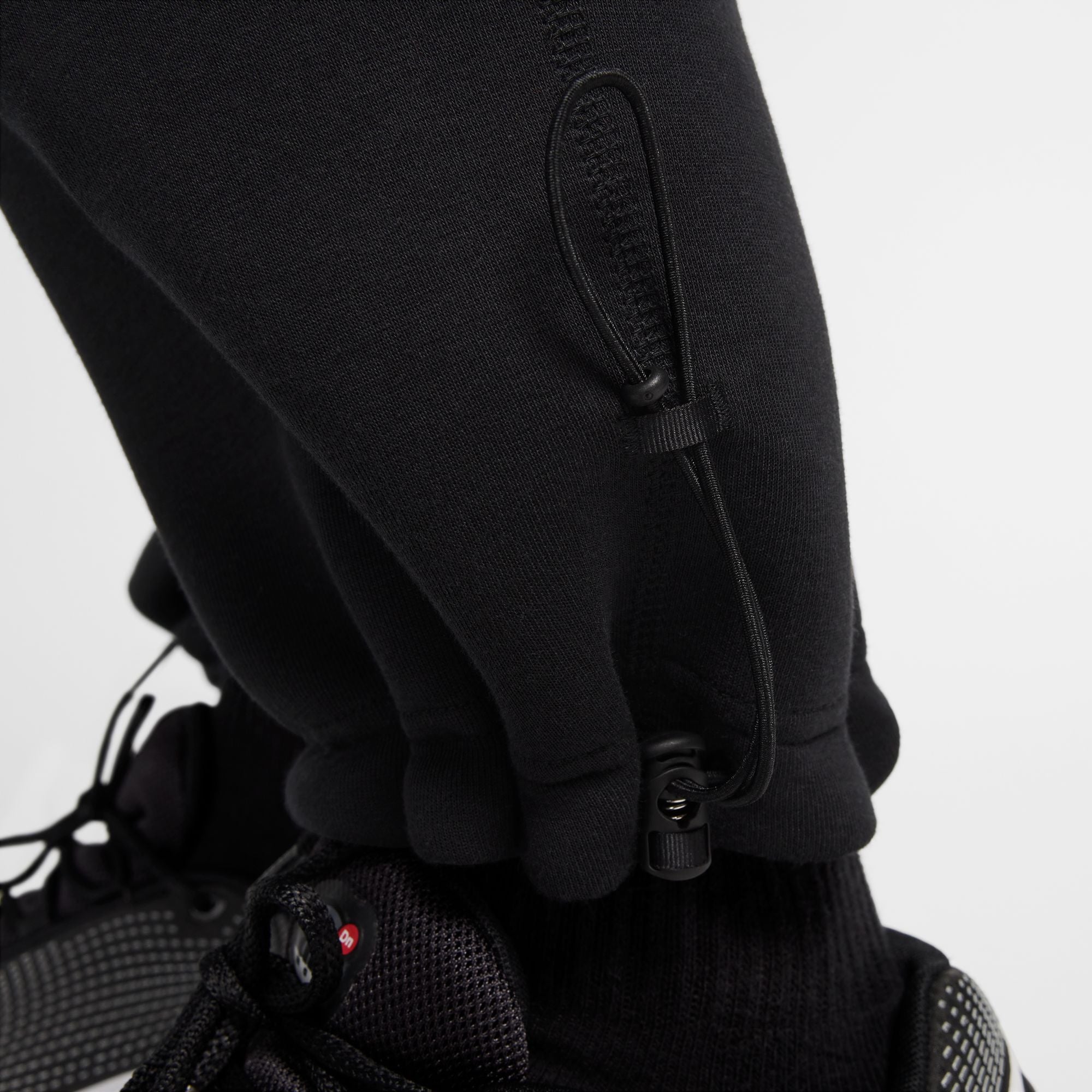 Nike Tech-thumbmail-10