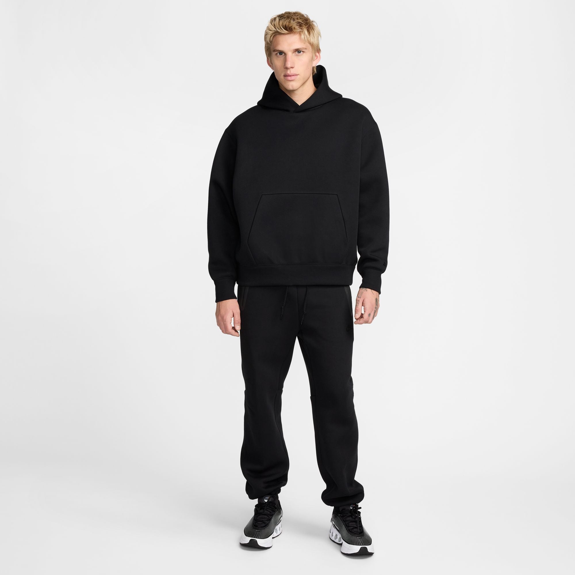 Nike Tech-thumbmail-11