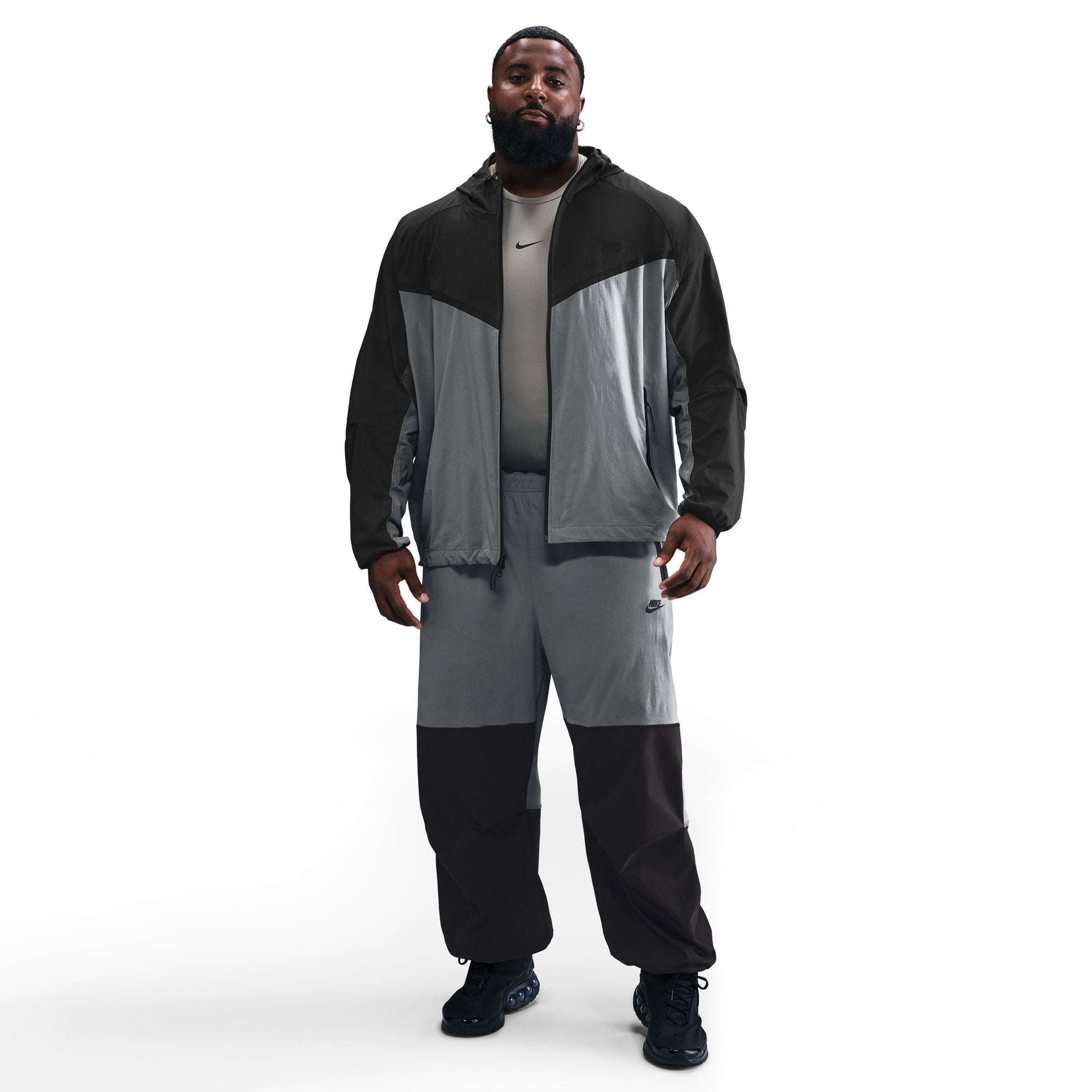 Nike Tech-thumbmail-4