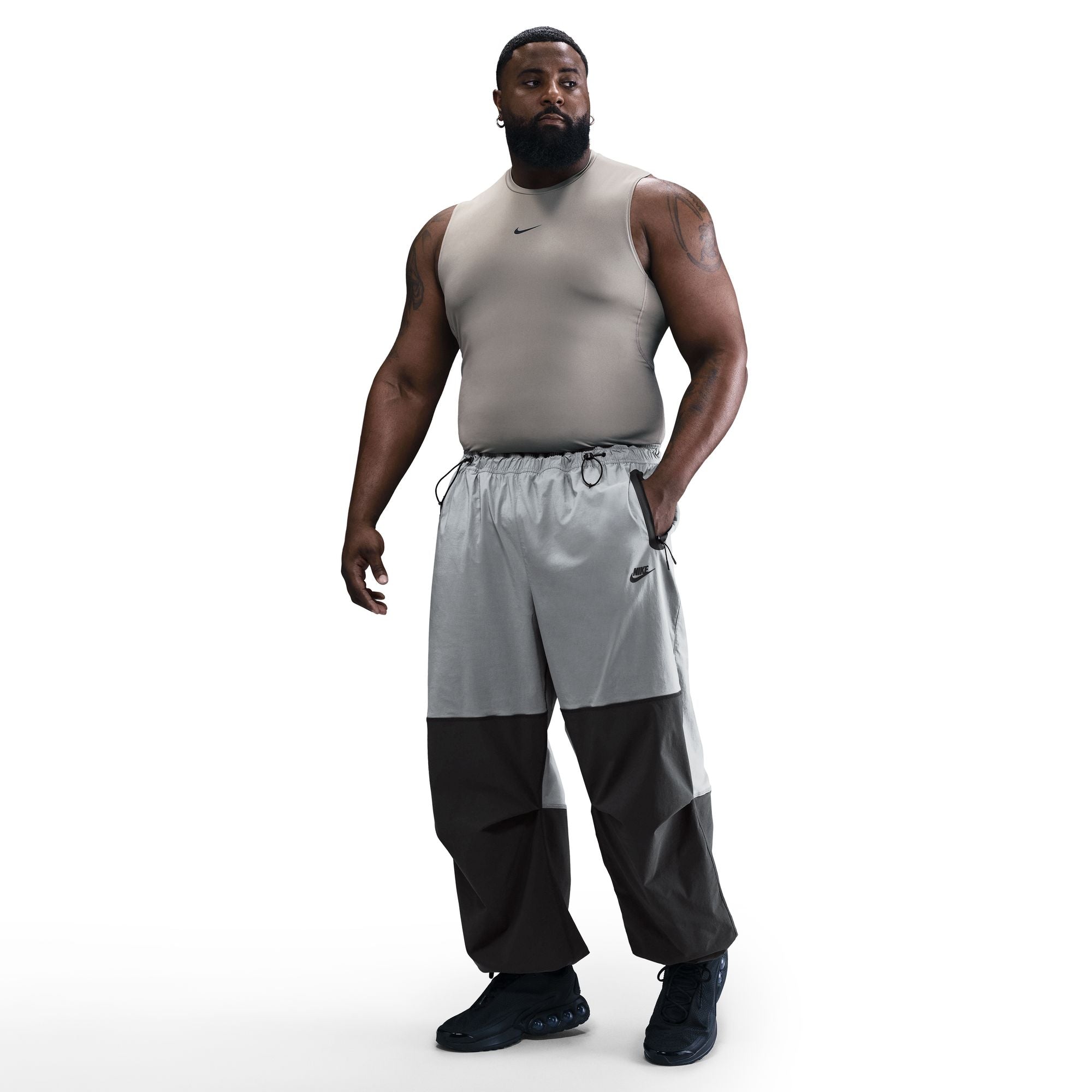 Nike Tech-thumbmail-4