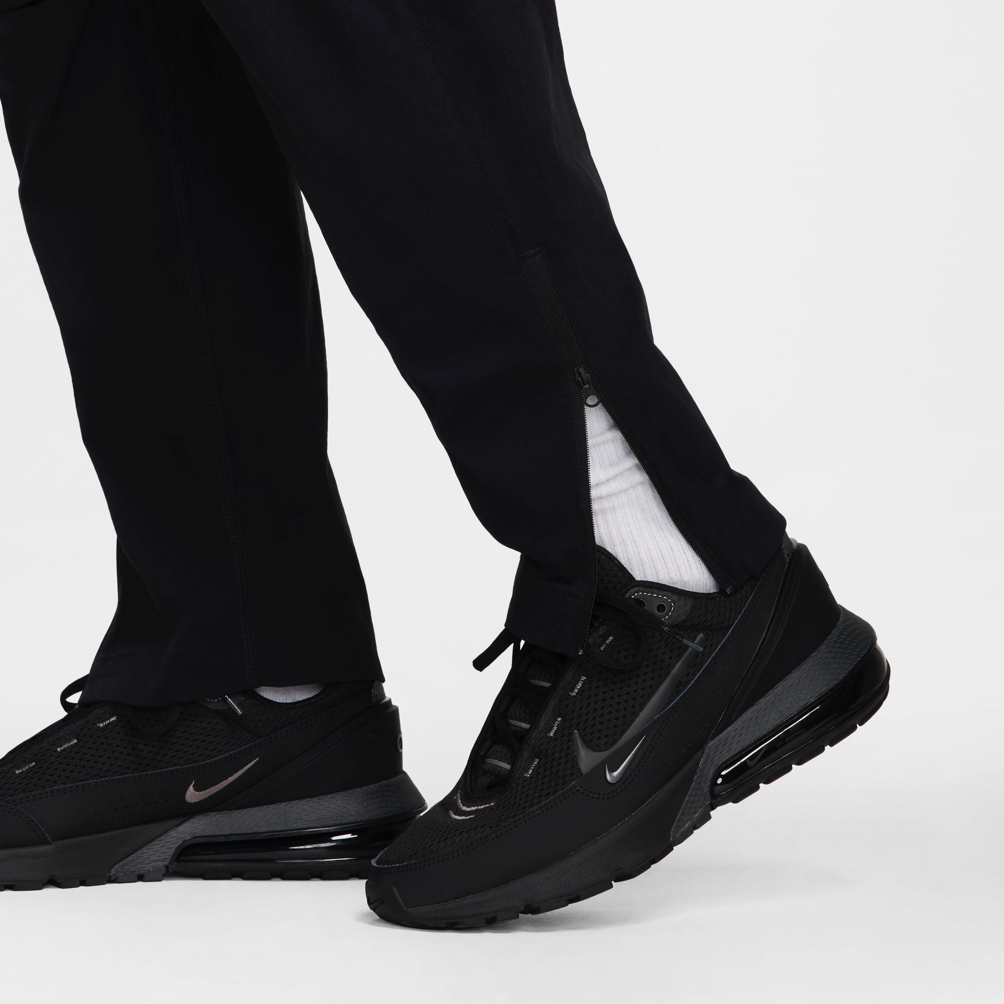 Nike Tech-thumbmail-6