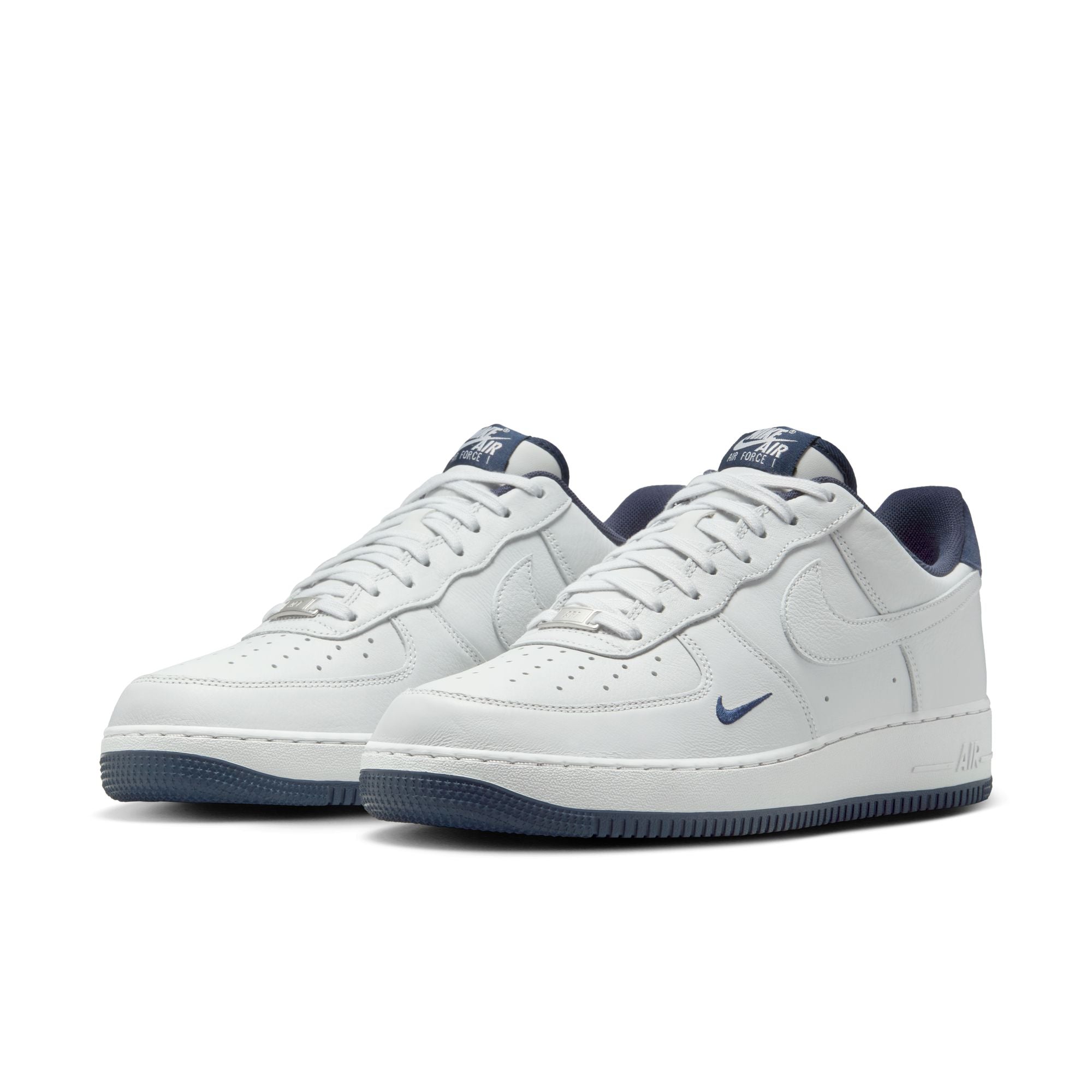 Nike Air Force 1 '07 LV8