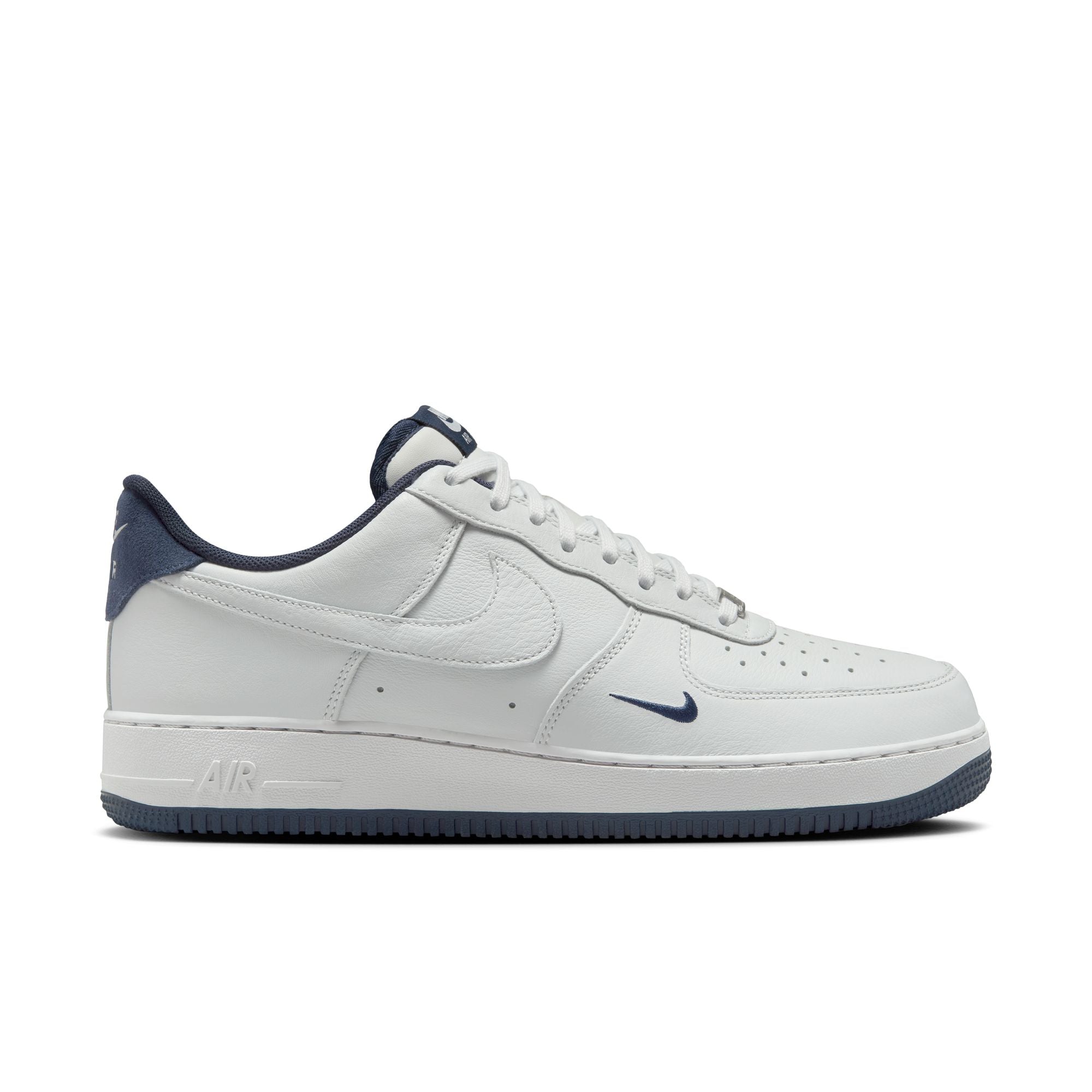 Nike Air Force 1 '07 LV8-thumbmail-6