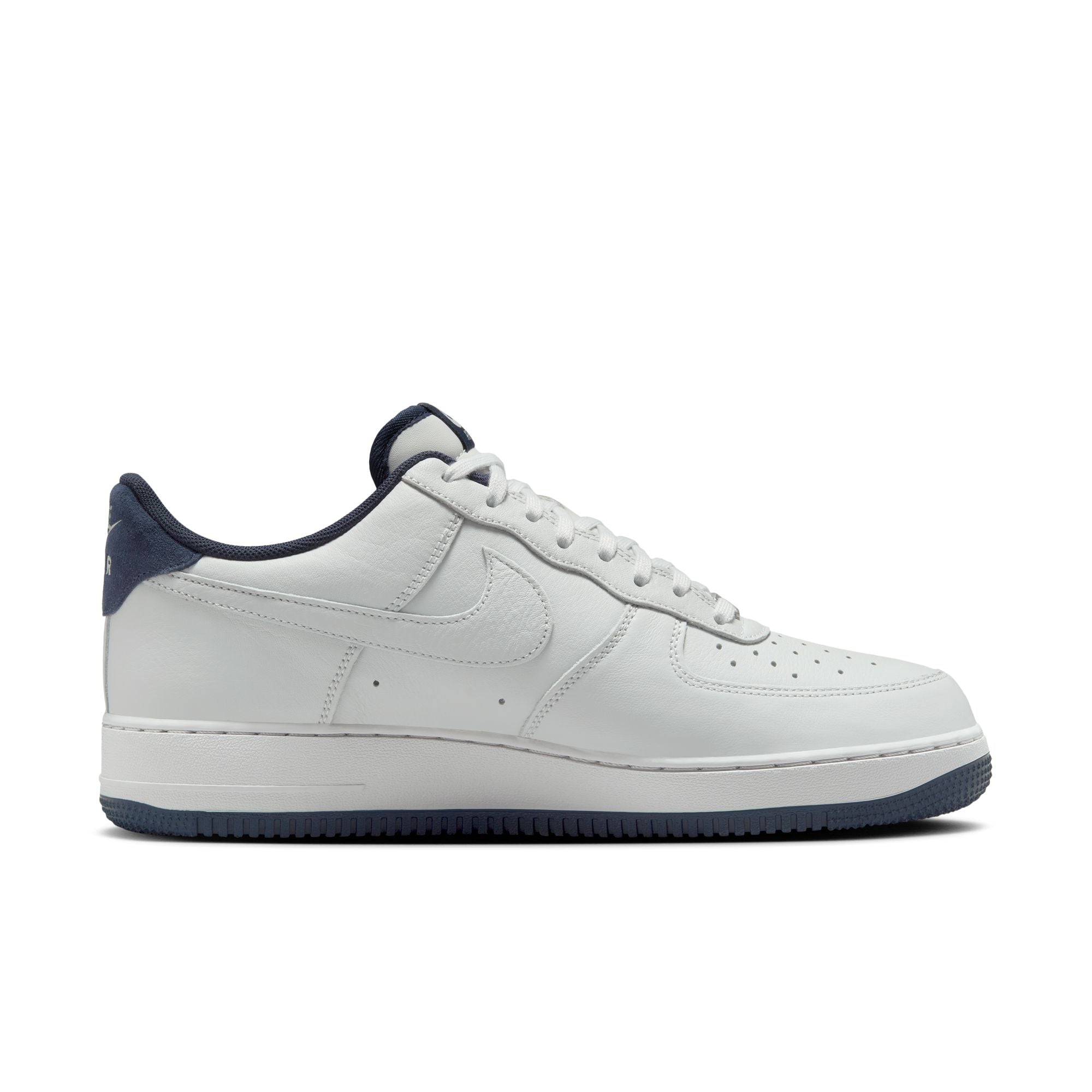Nike Air Force 1 '07 LV8-thumbmail-7