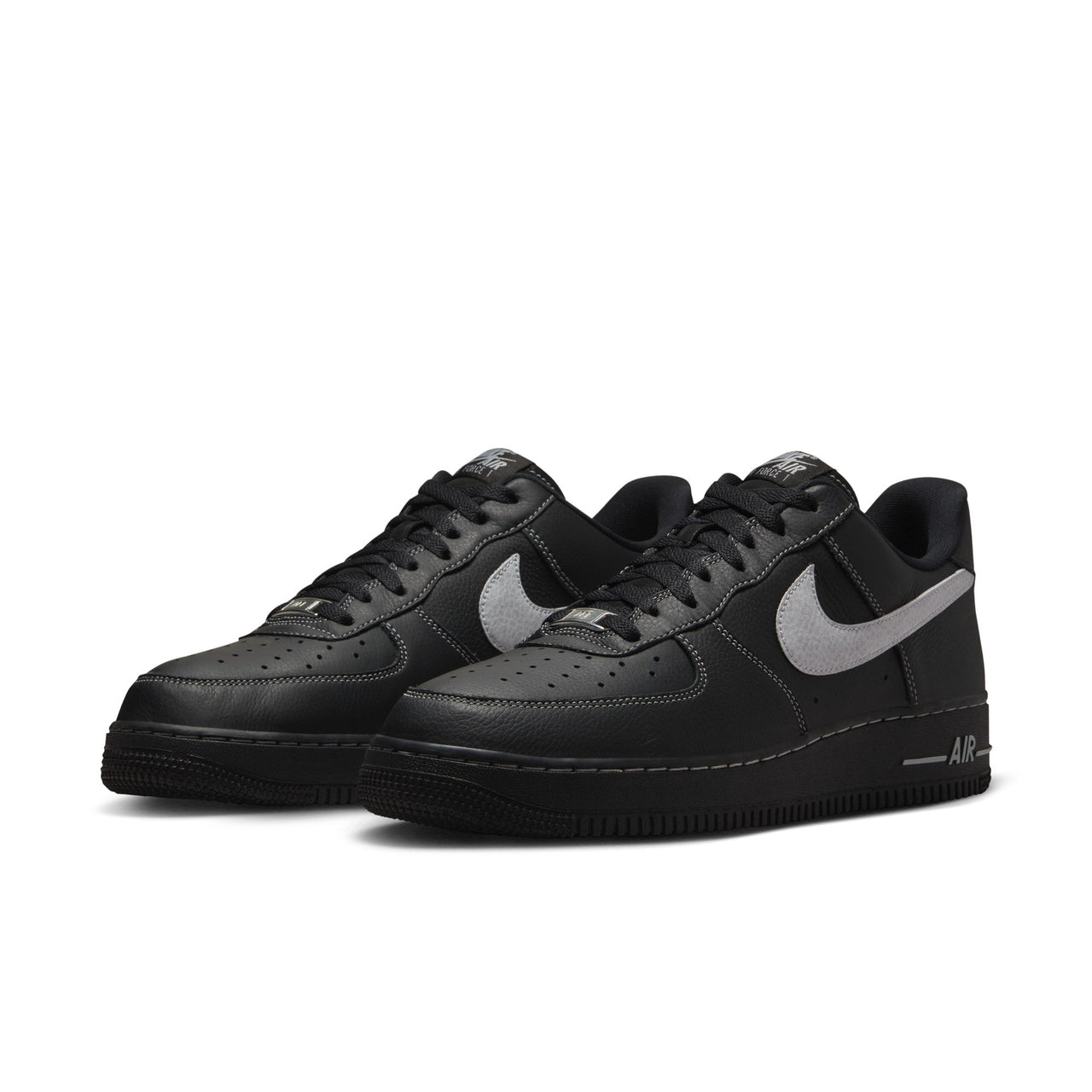 Nike Air Force 1 '07 LV8