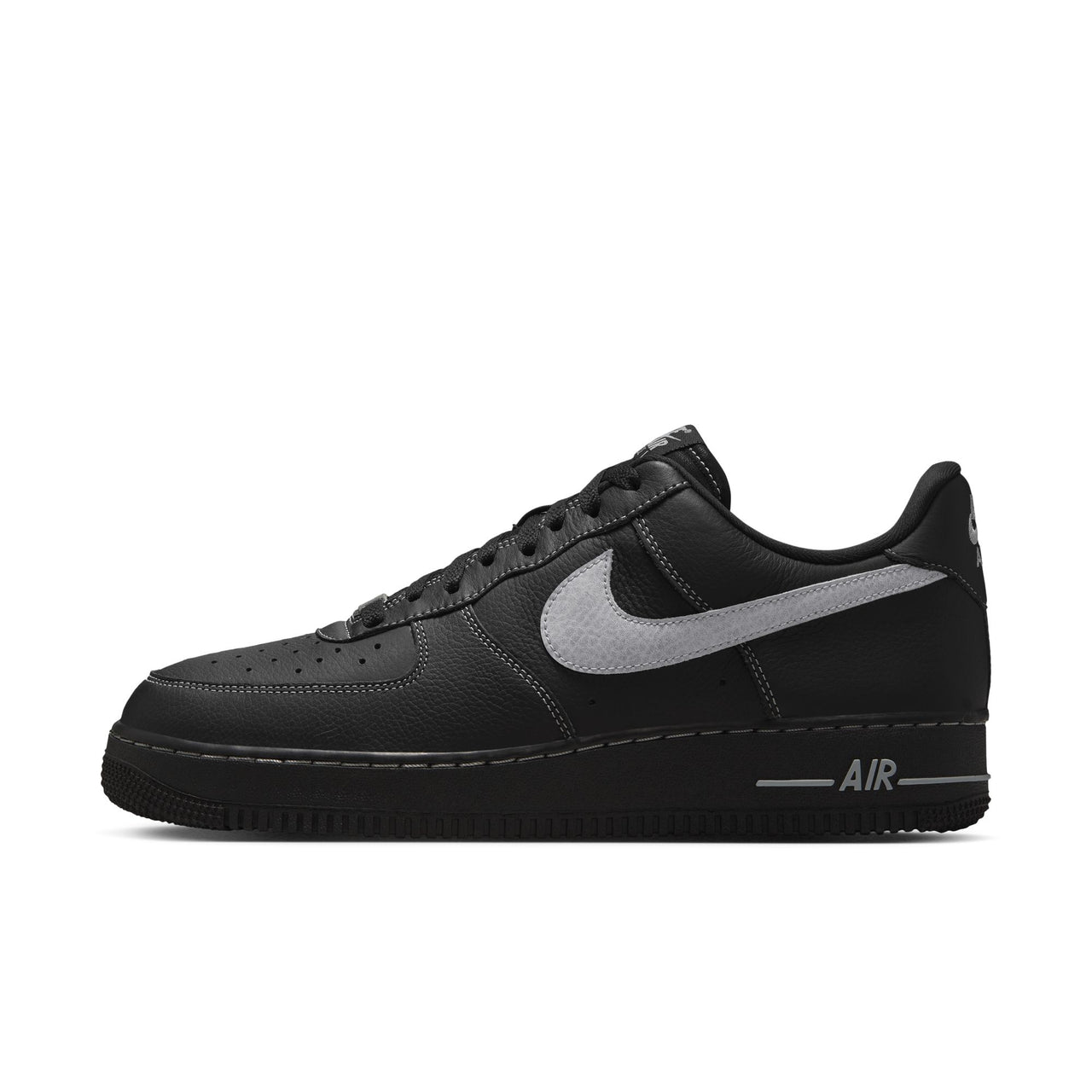 Nike Air Force 1 '07 LV8