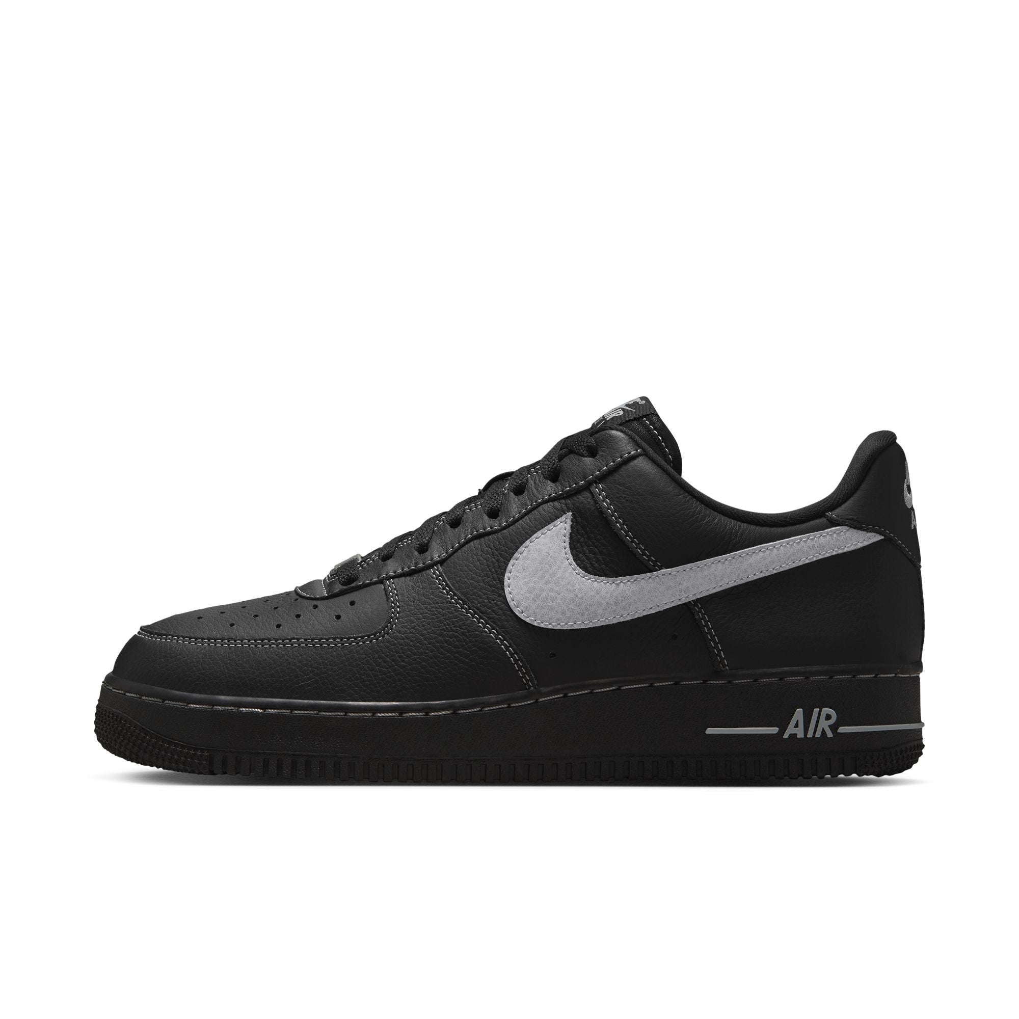 Nike Air Force 1 '07 LV8