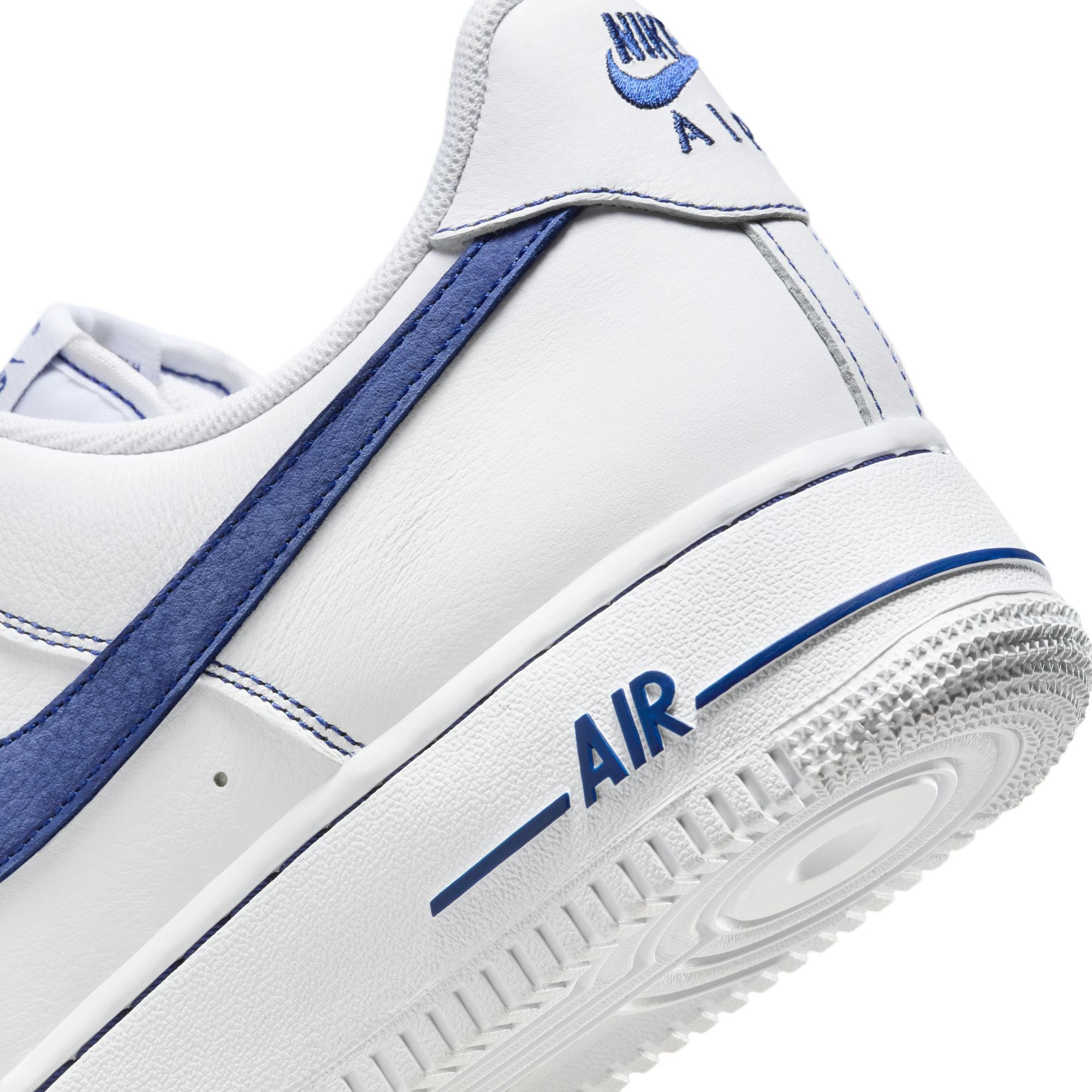 Nike Air Force 1 '07 LV8-thumbmail-11