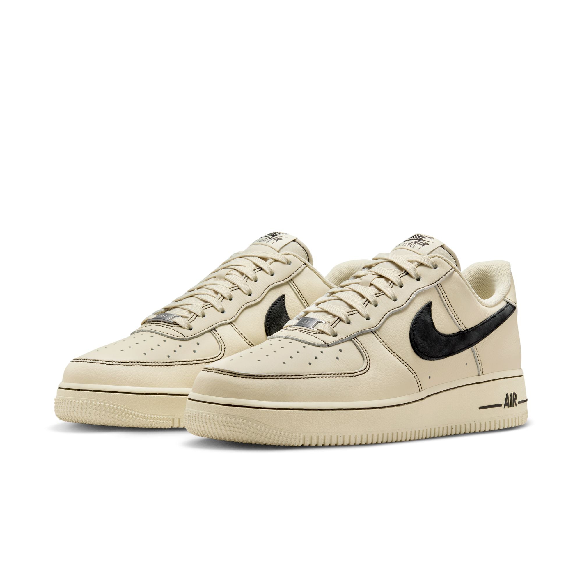 Nike Air Force 1 '07 LV8