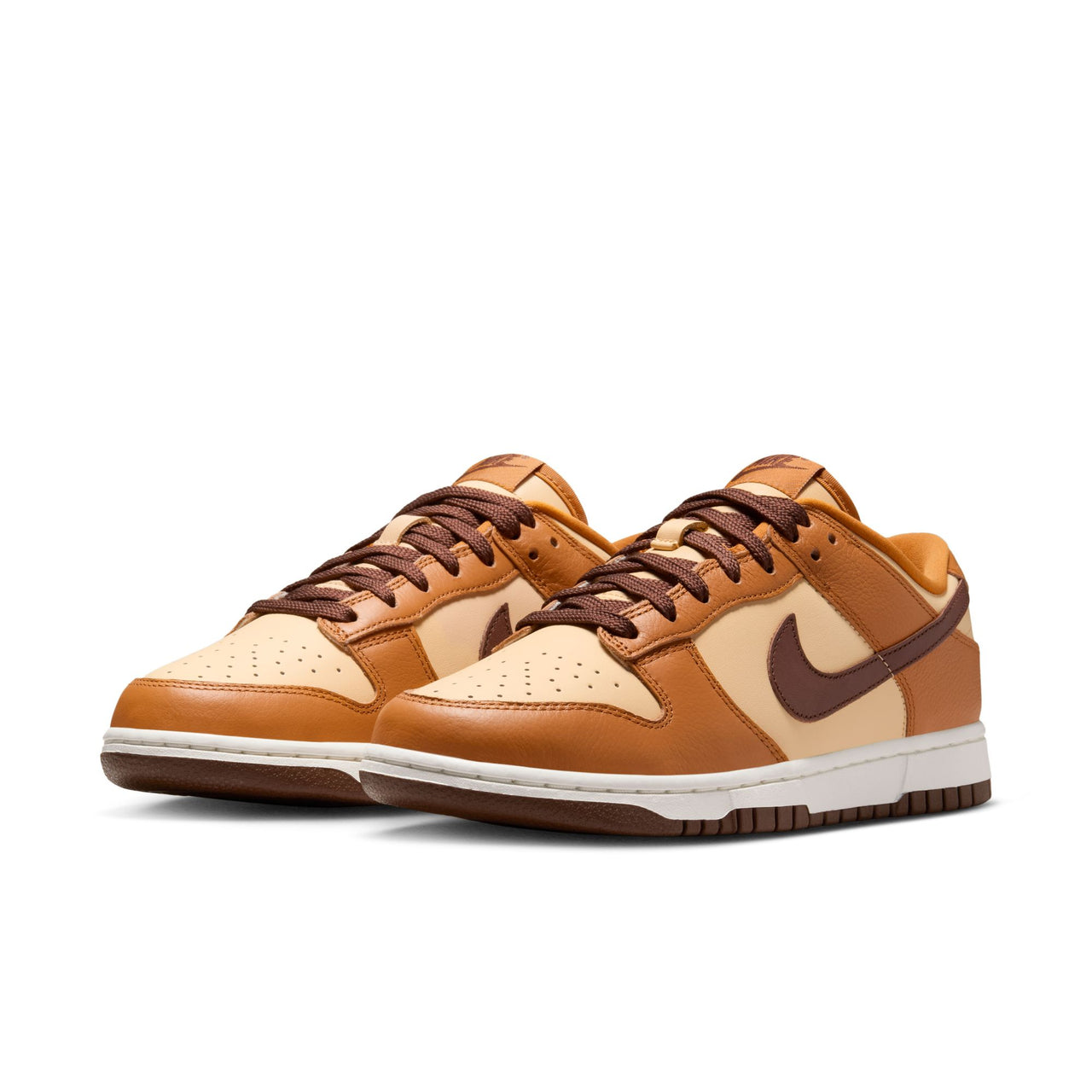 Nike Dunk Low SE (W)