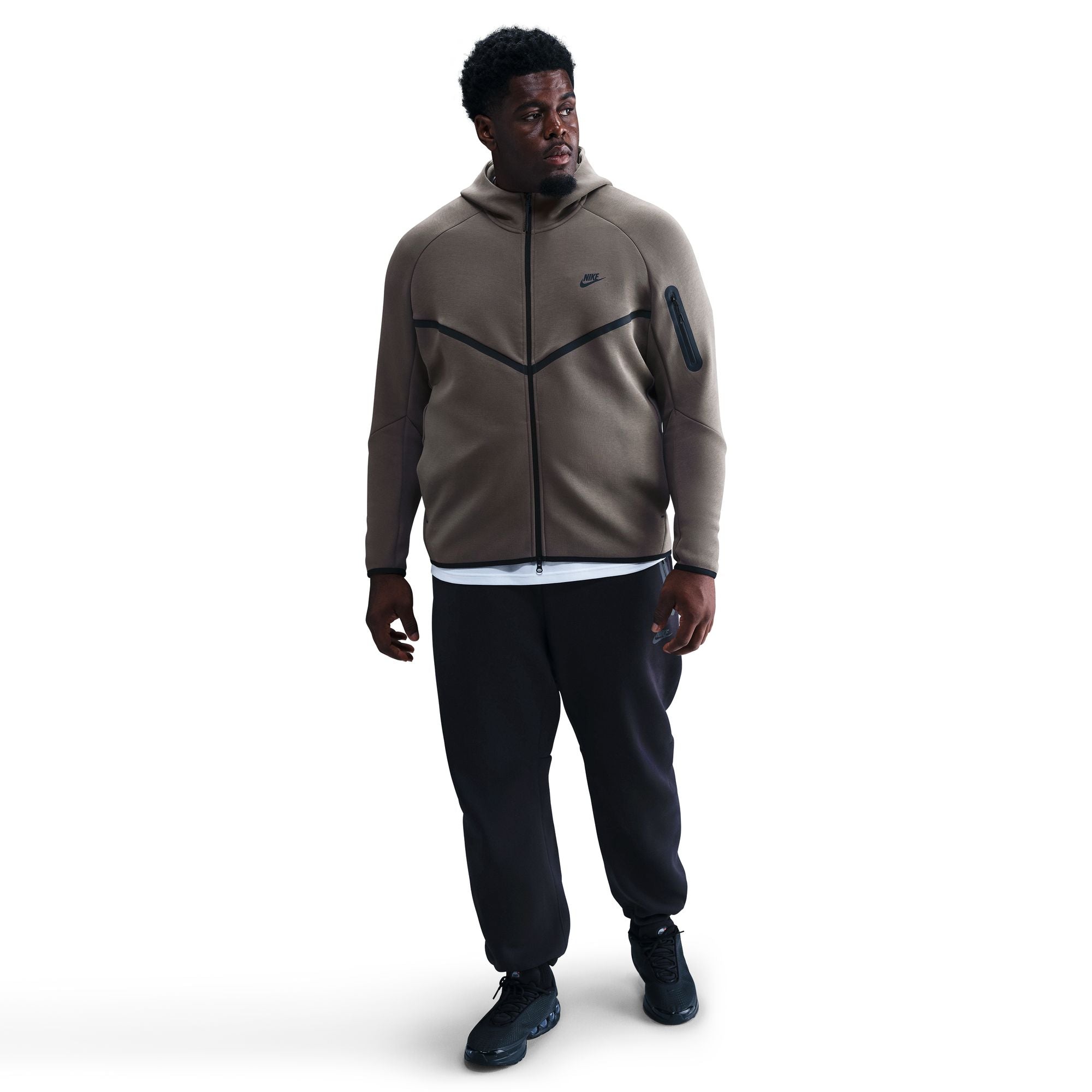 Nike Tech-thumbmail-7