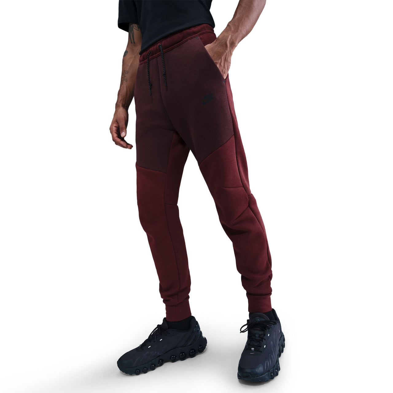 Nike Tech