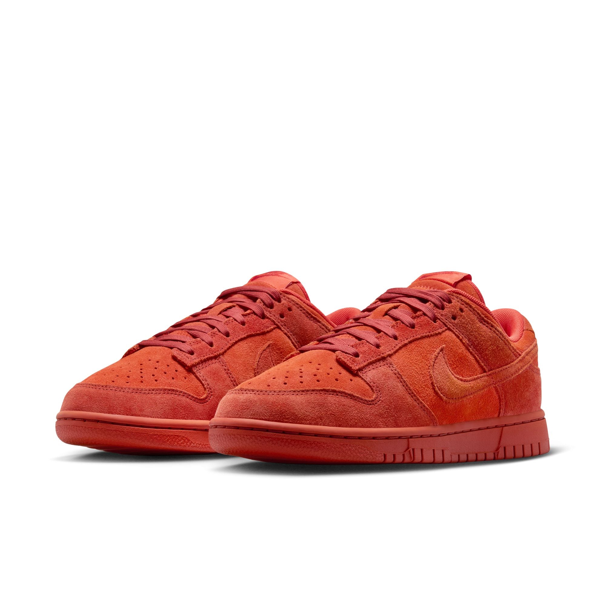 Nike Dunk Low SE (W)