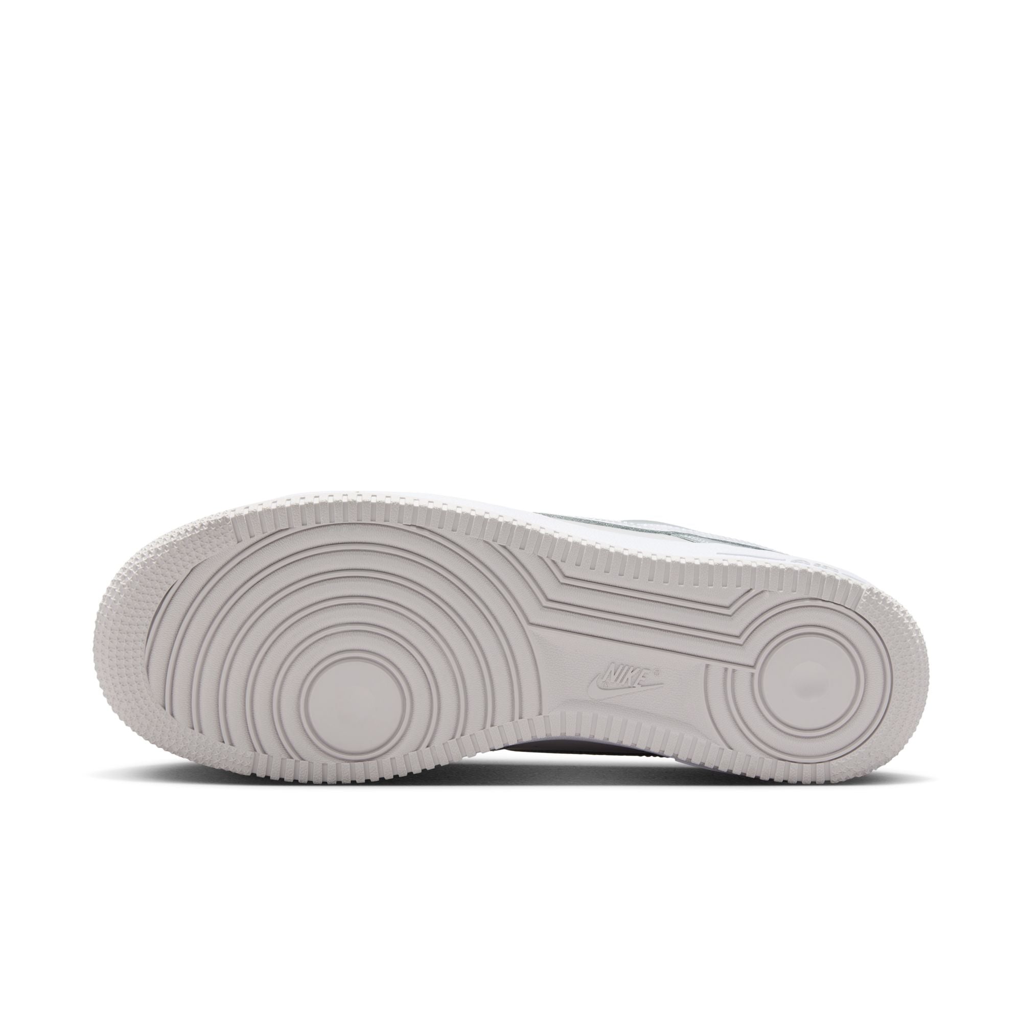 Nike Air Force 1 '07 LV8-thumbmail-8