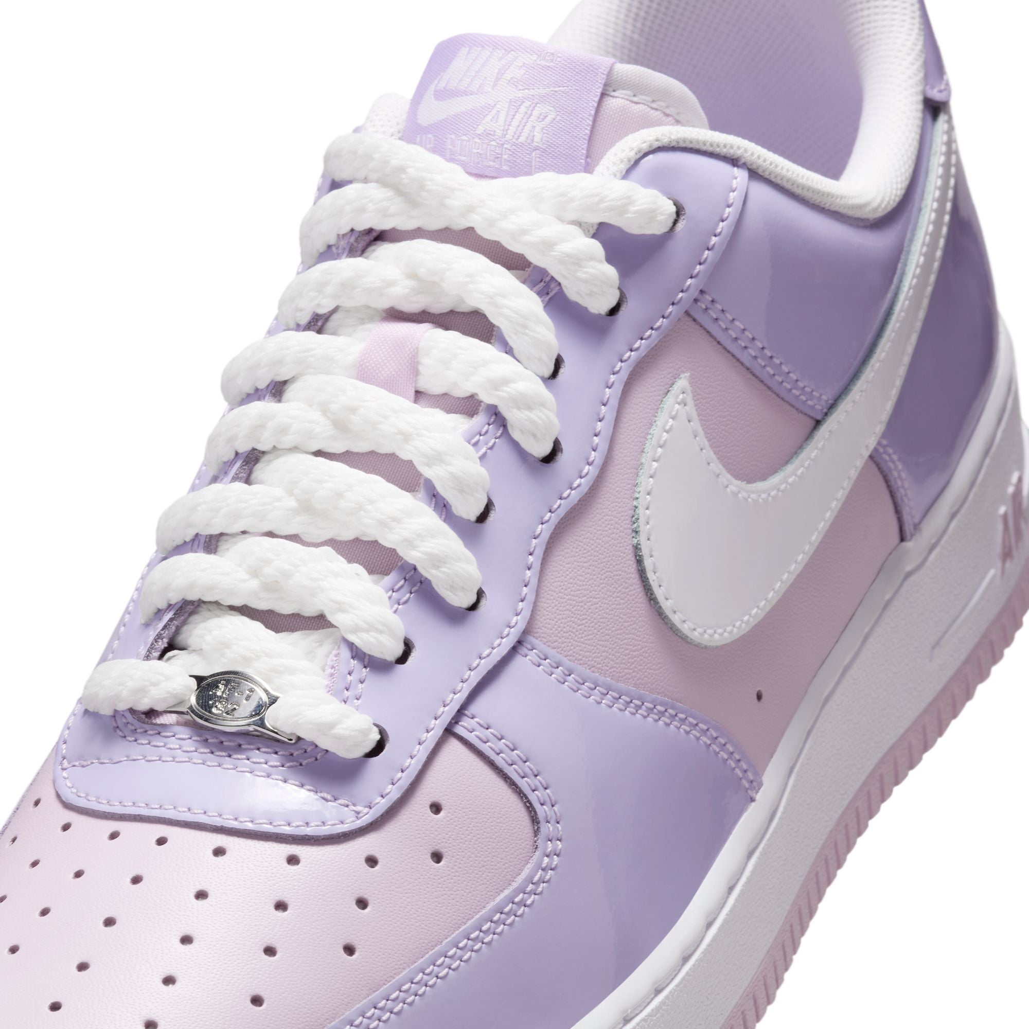 Nike Air Force 1 '07 LV8-thumbmail-9