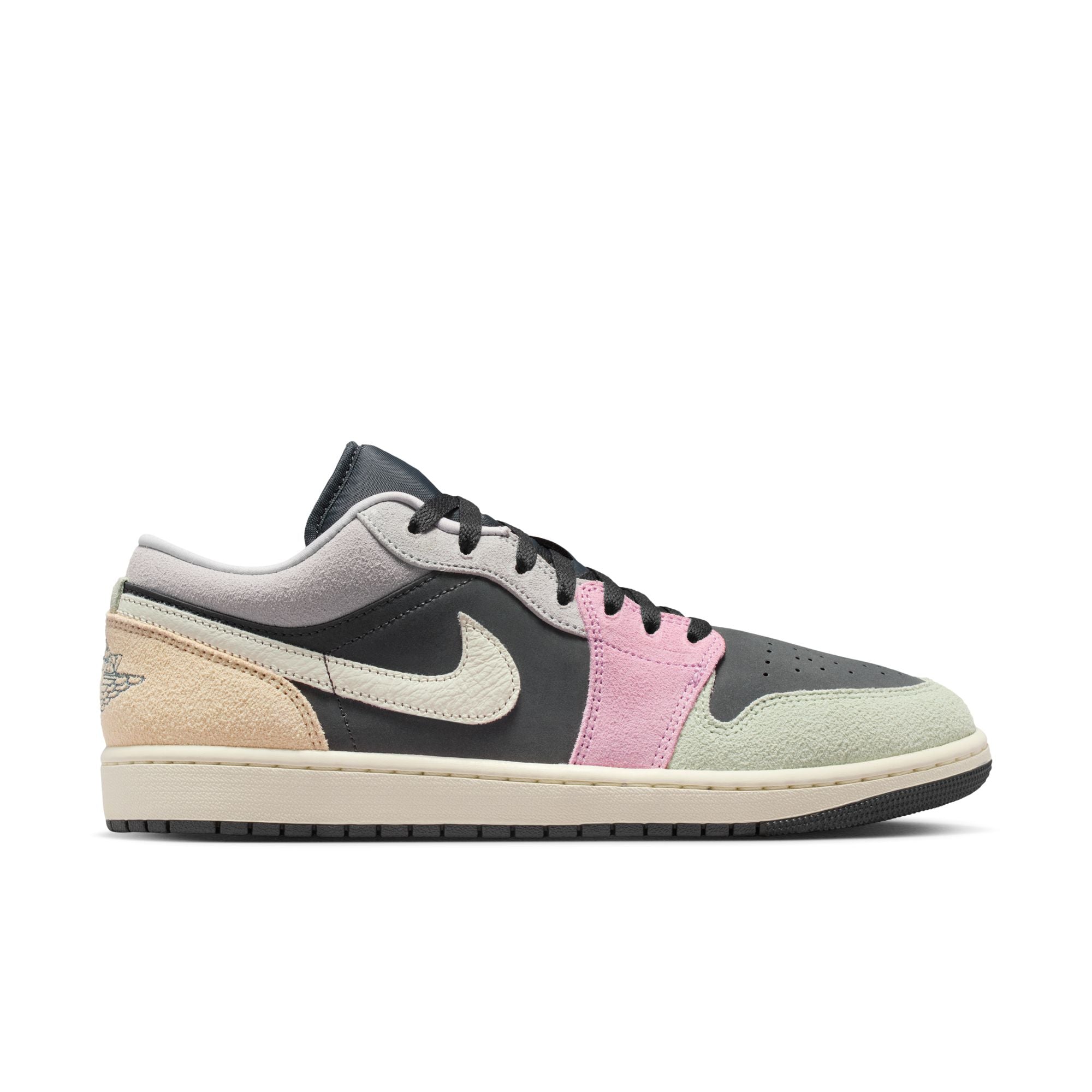 Air Jordan 1 Low SE-thumbmail-4