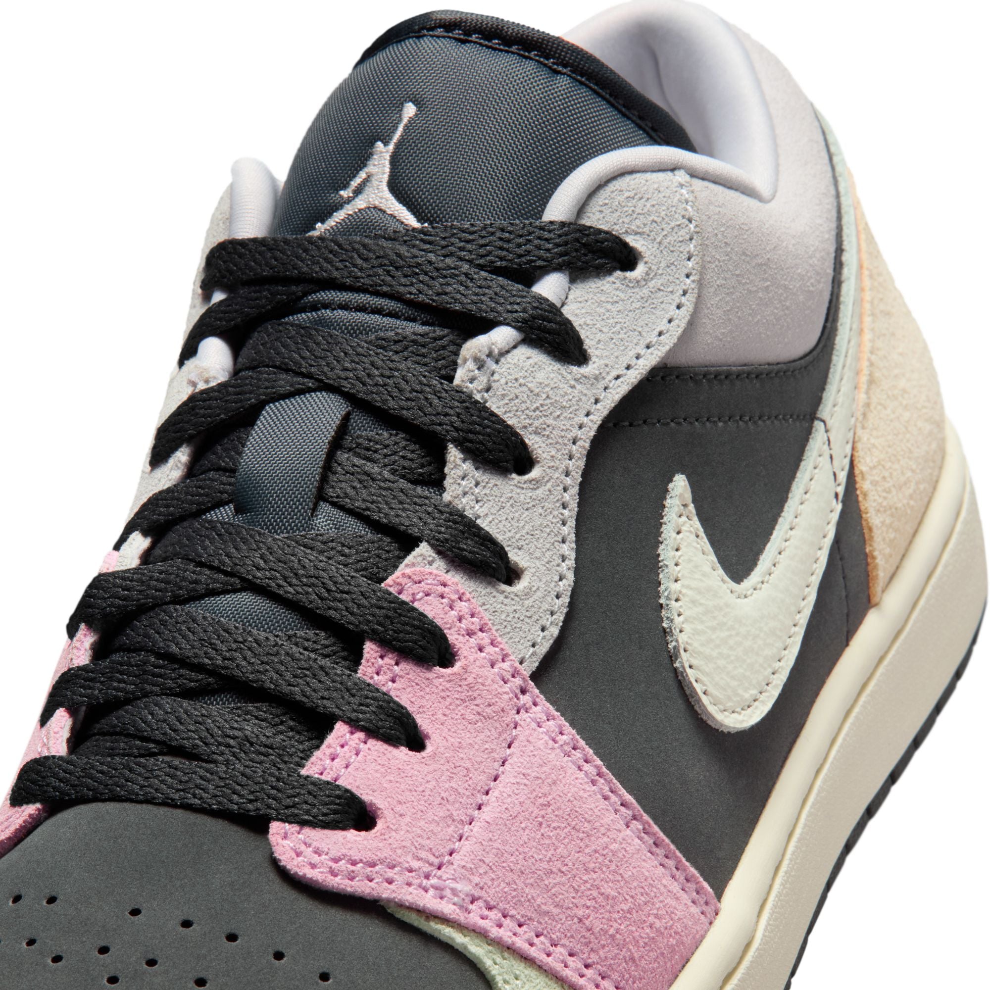 Air Jordan 1 Low SE-thumbmail-9