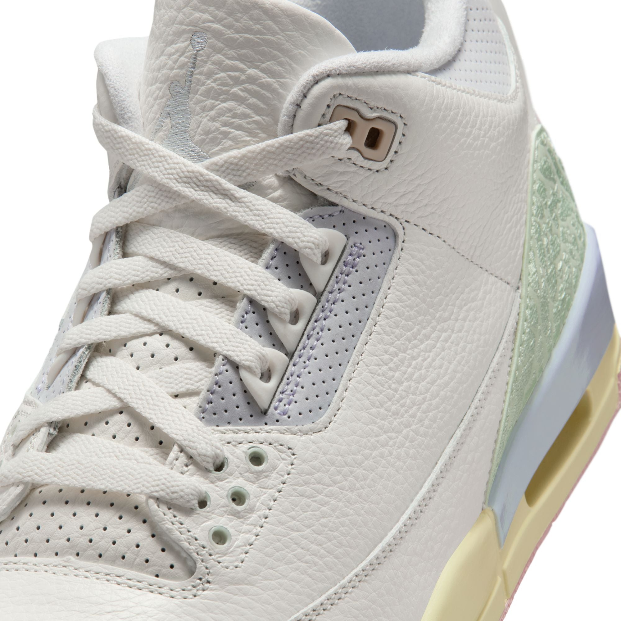 Air Jordan 3 Retro-thumbmail-10