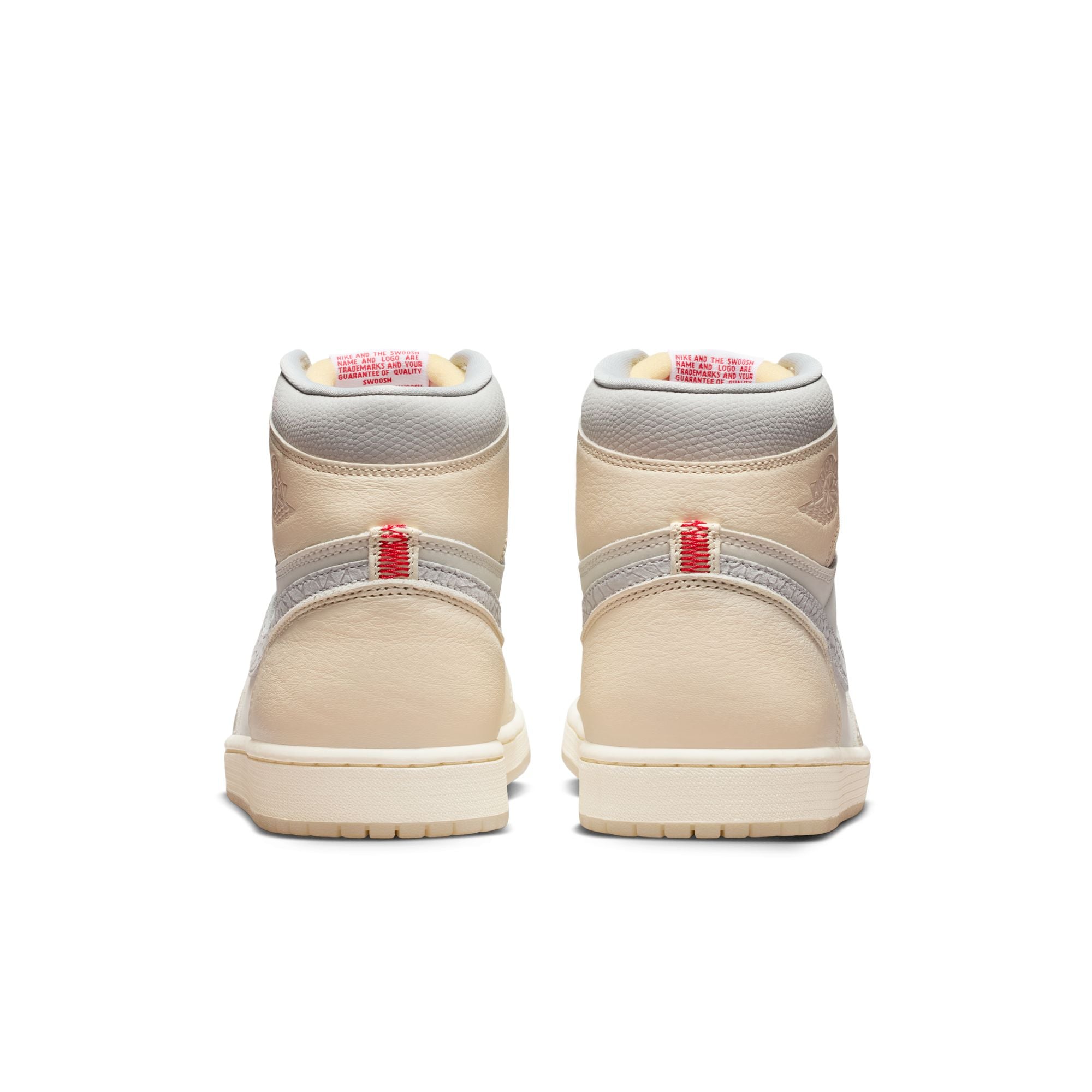 Air Jordan 1 Retro High OG-thumbmail-3