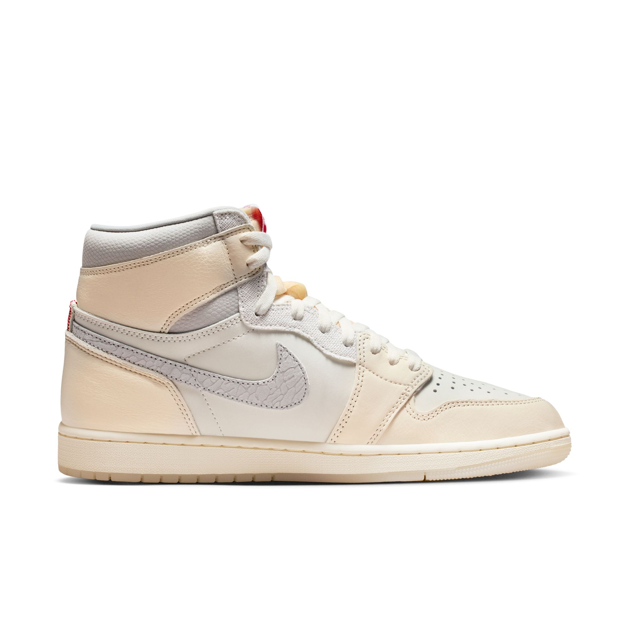 Air Jordan 1 Retro High OG-thumbmail-6