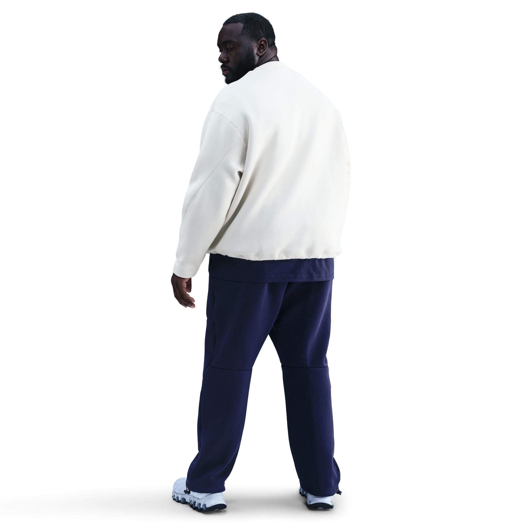 Nike Tech-thumbmail-5