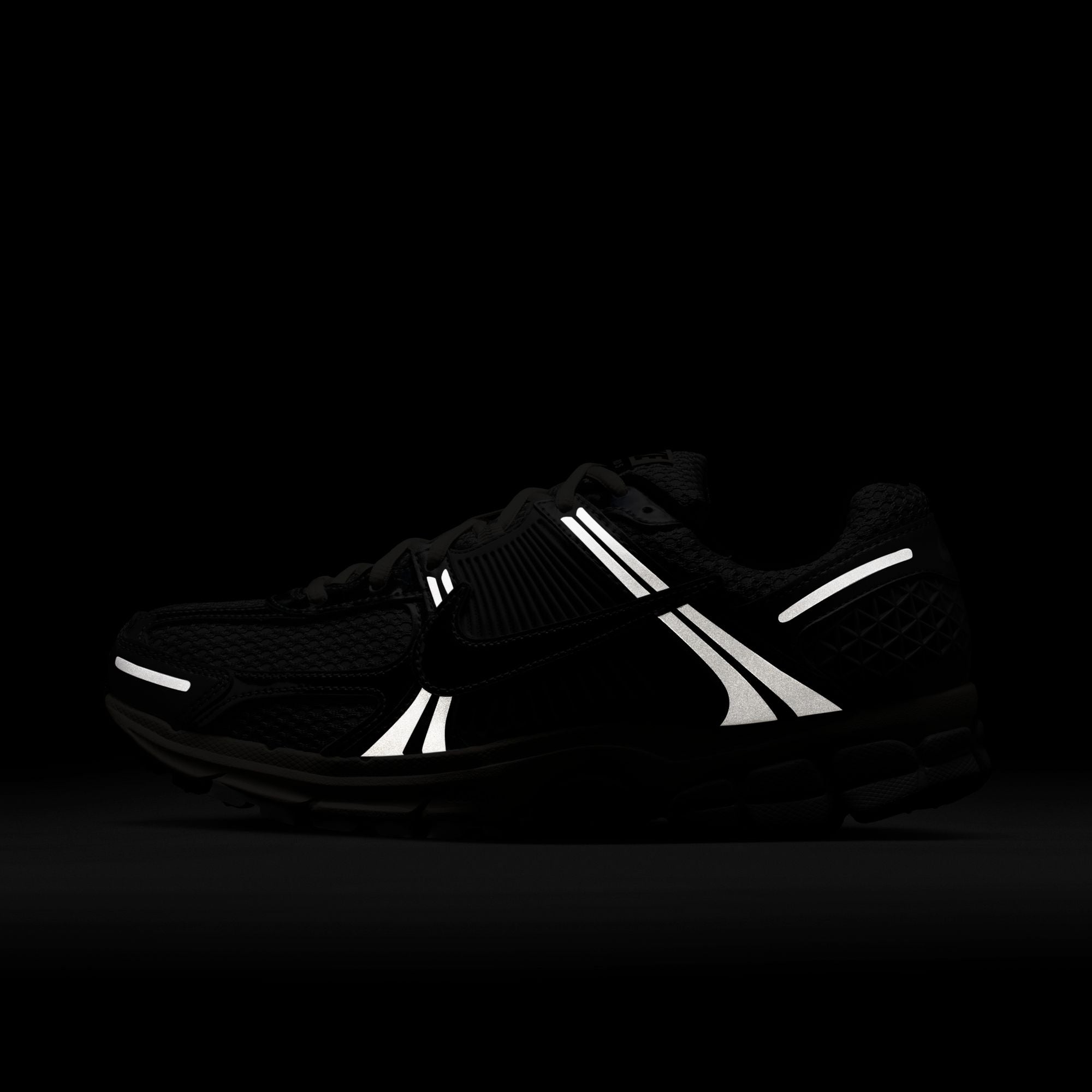 Nike Zoom Vomero 5-thumbmail-8