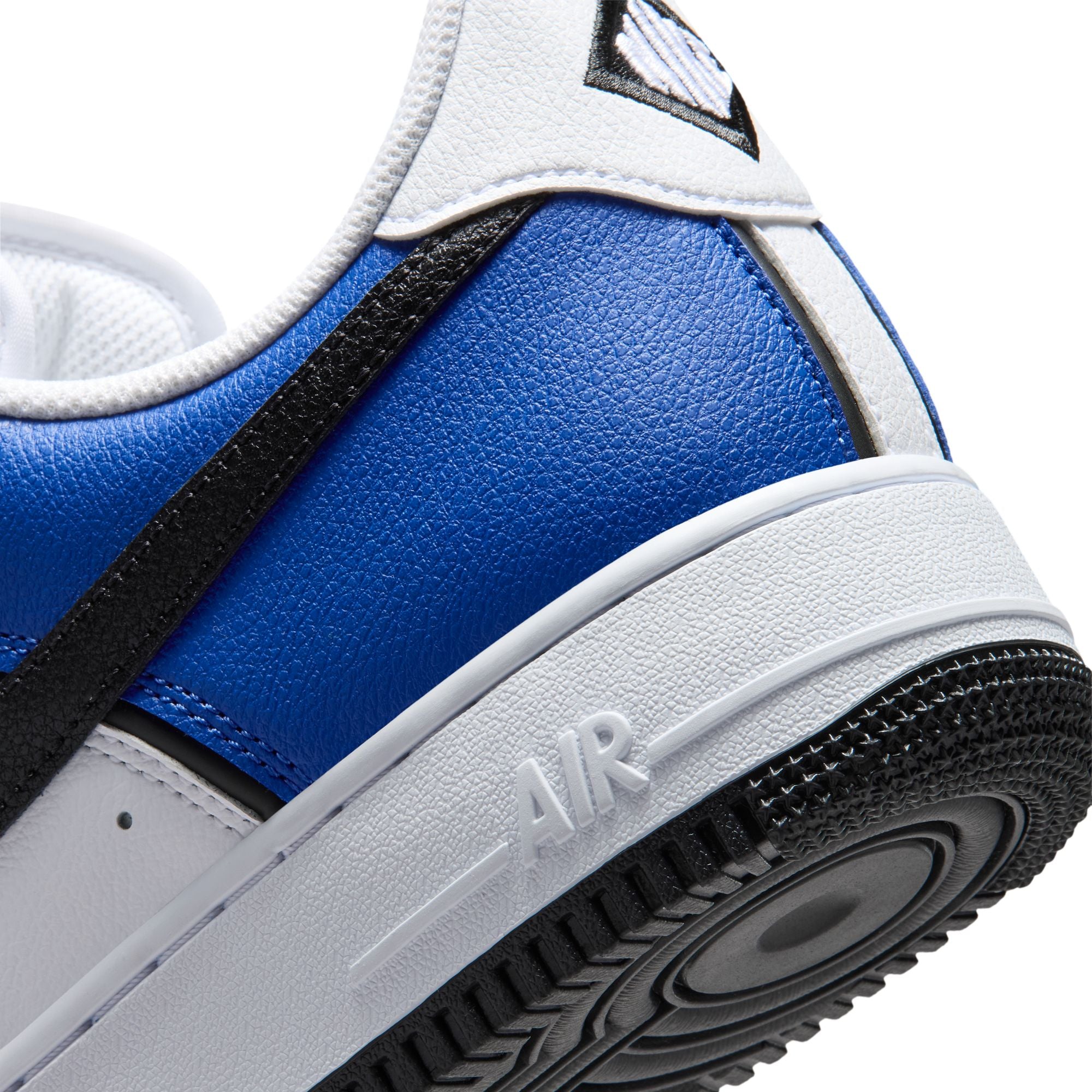 Nike Air Force 1 '07 LV8-thumbmail-11