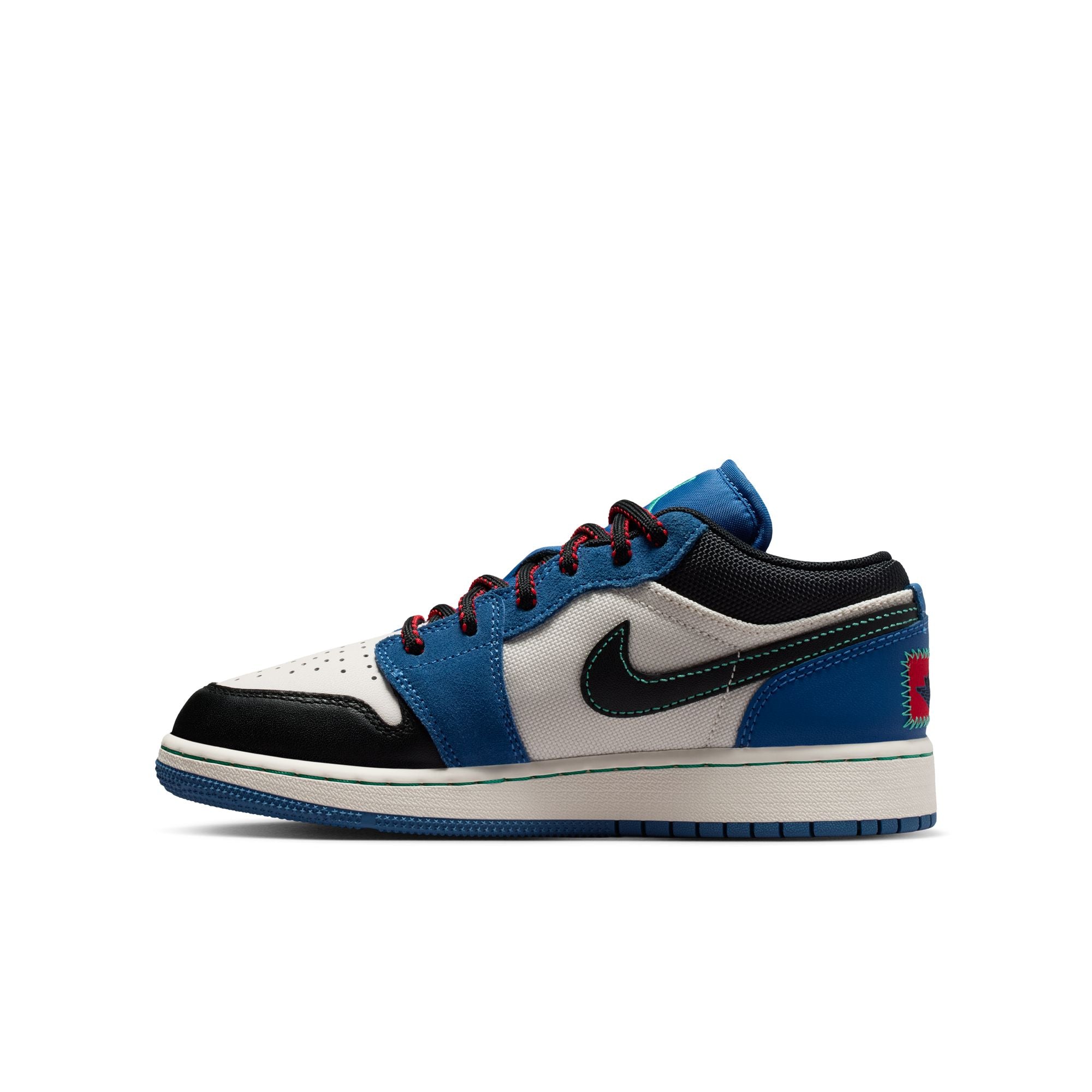 Air Jordan 1 Low SE (GS)-thumbmail-5