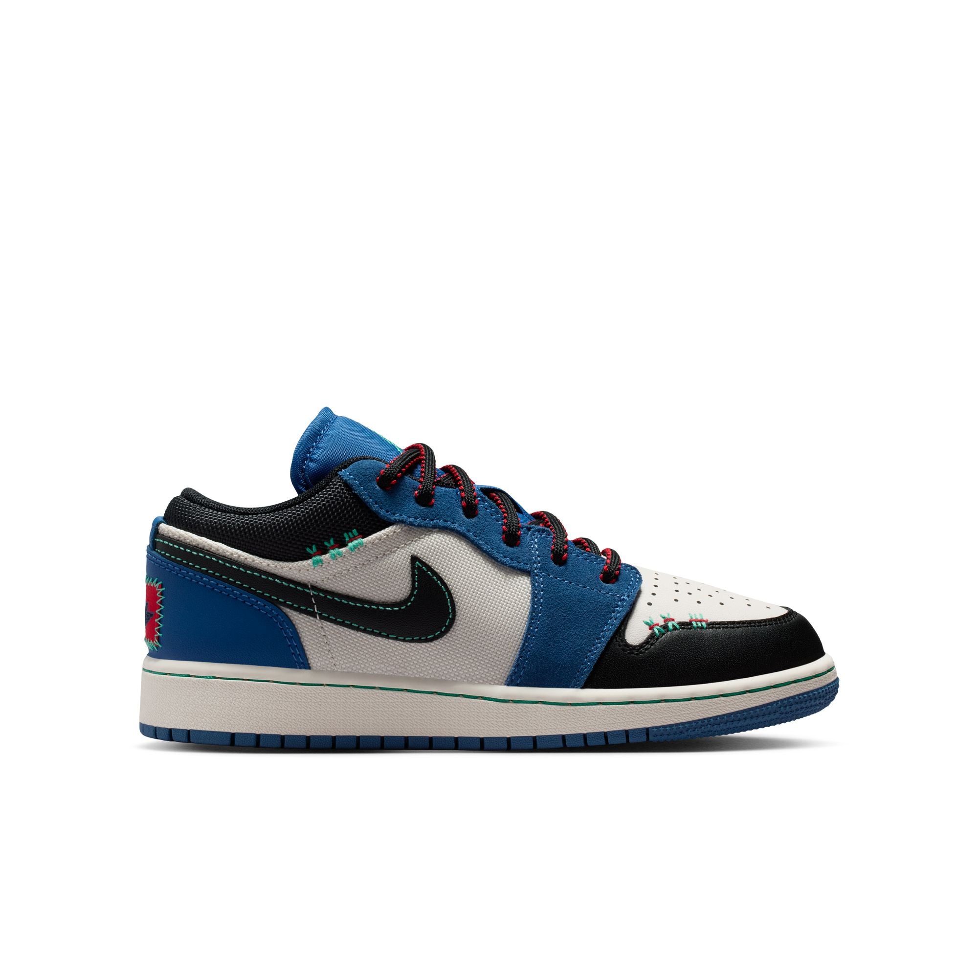 Air Jordan 1 Low SE (GS)-thumbmail-11