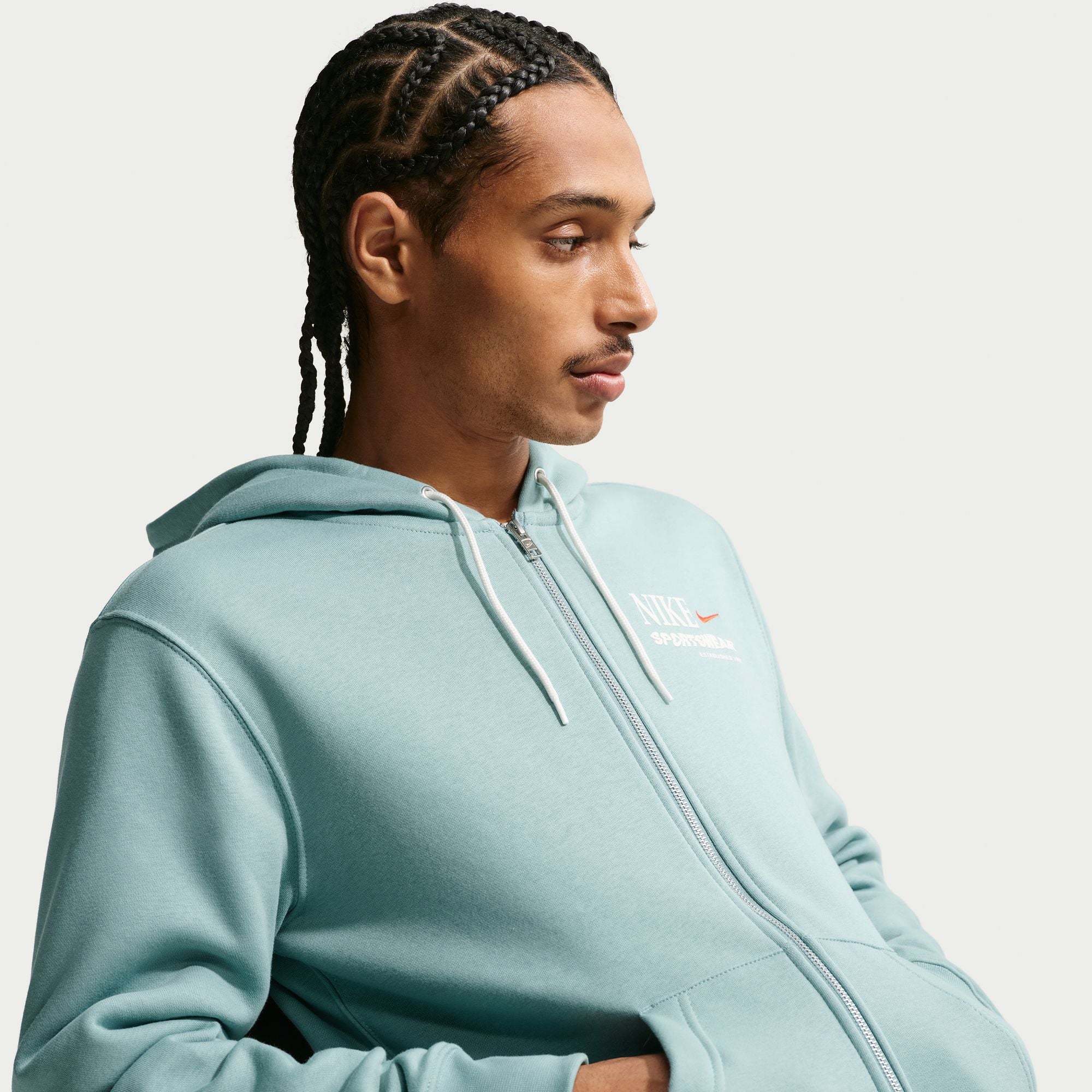 Nike Sportswear Club – Creative Soul