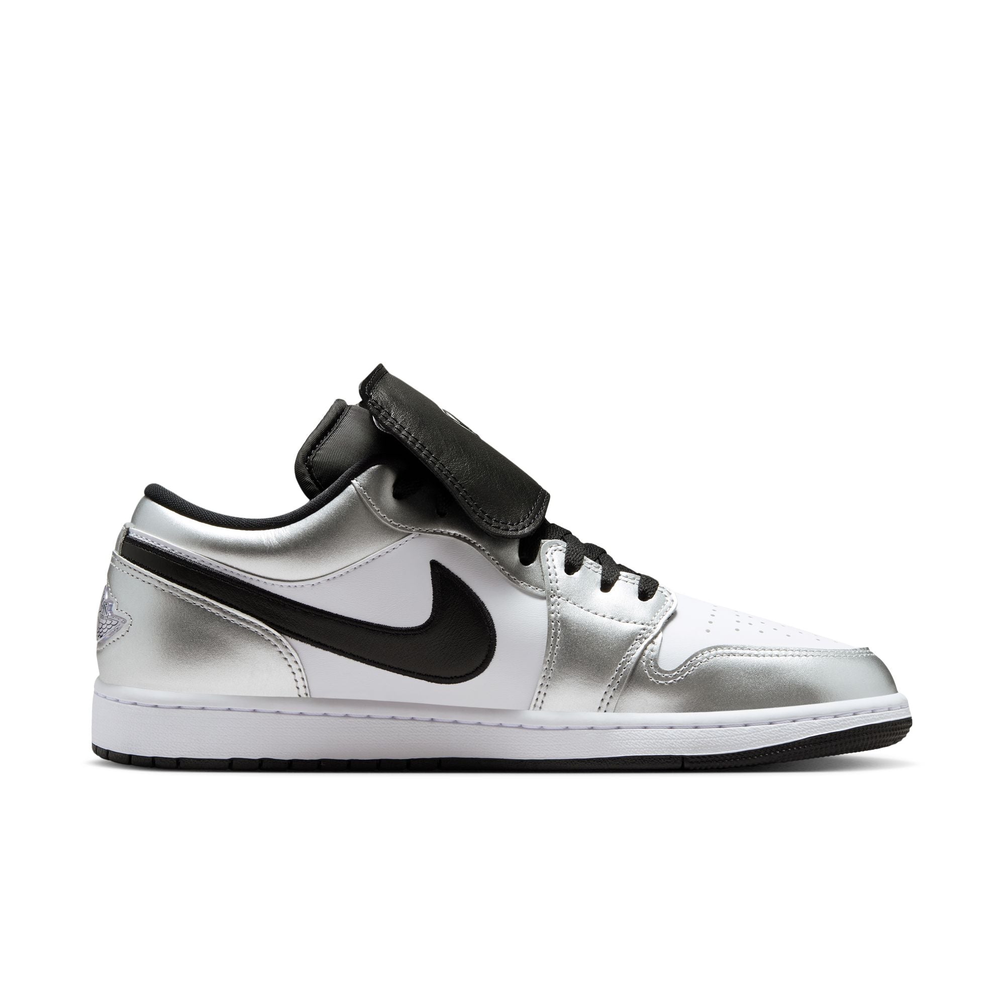 Air Jordan 1 Low SE-thumbmail-3