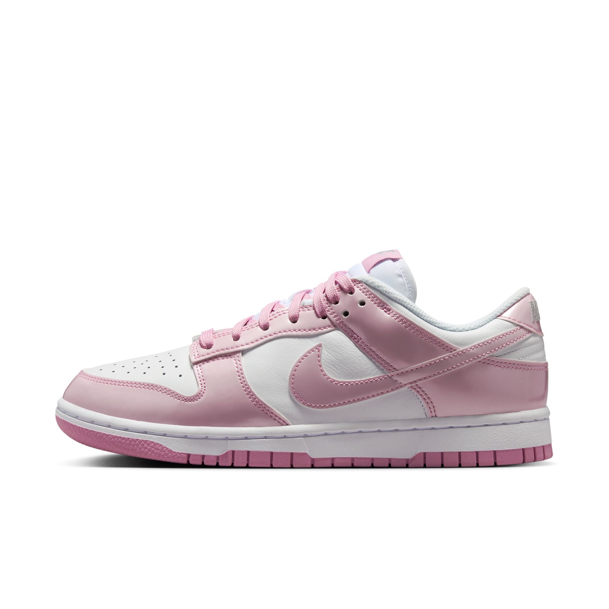 Nike Dunk Low SE (W)