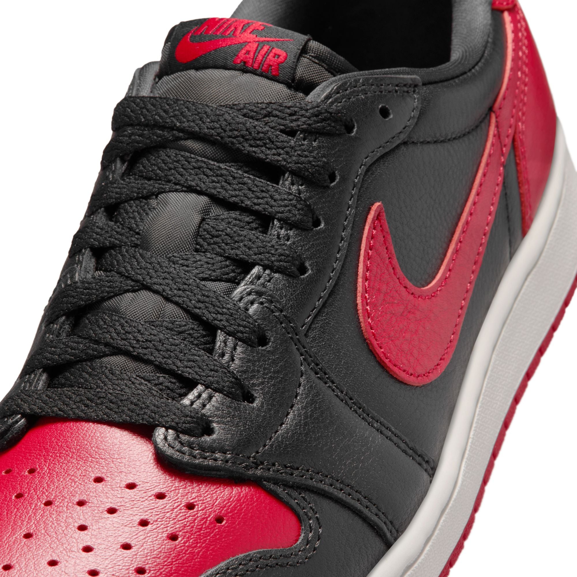 Air Jordan 1 Retro Low OG-thumbmail-8
