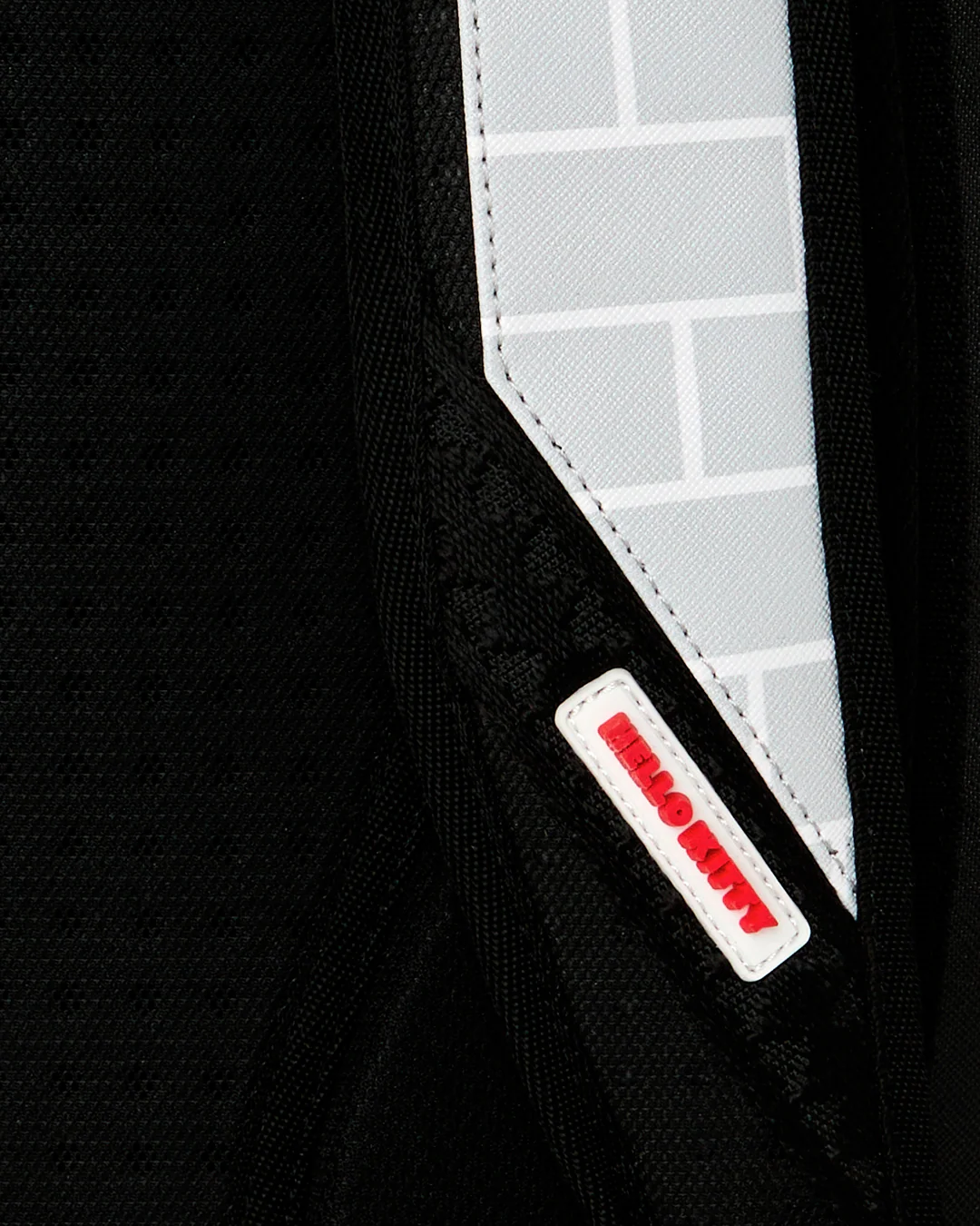 HELLO KITTY BRICK WALL SPLIT BACKPACK-thumbmail-7