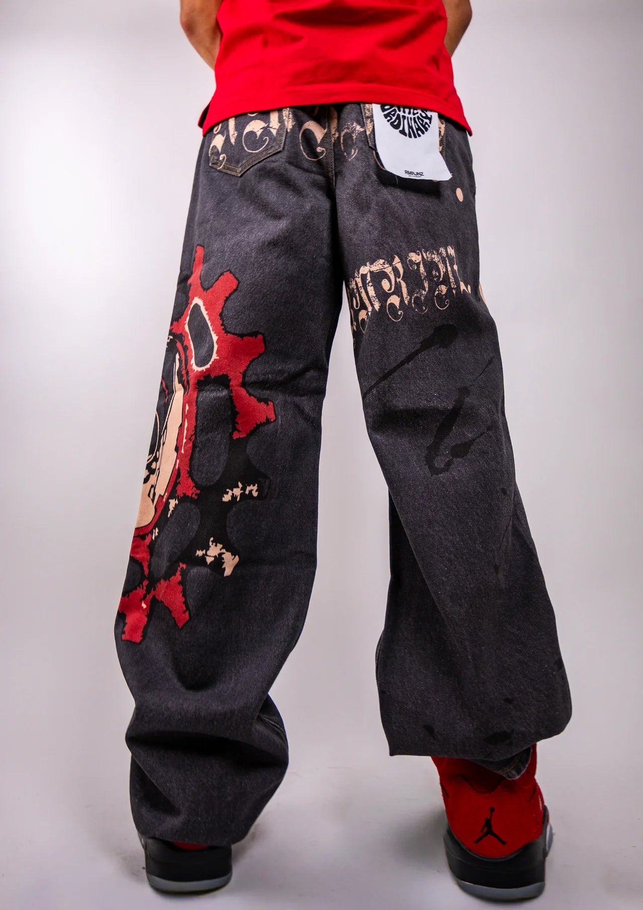GRAPHIC PRINTED BAGGY JEANS-thumbmail-3