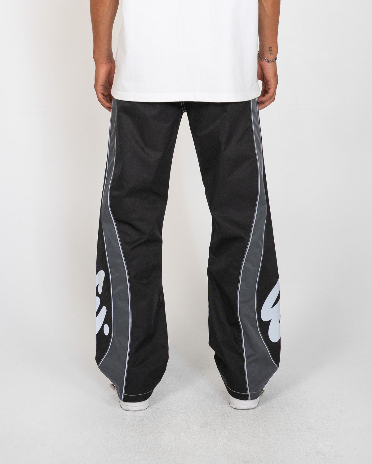 SIERRA PANTS - BLACK-thumbmail-4