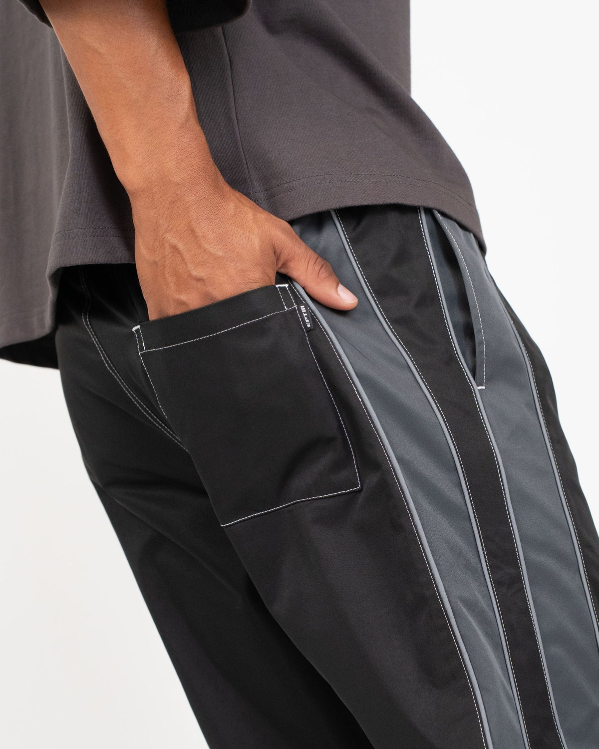 SIERRA PANTS - BLACK-thumbmail-6