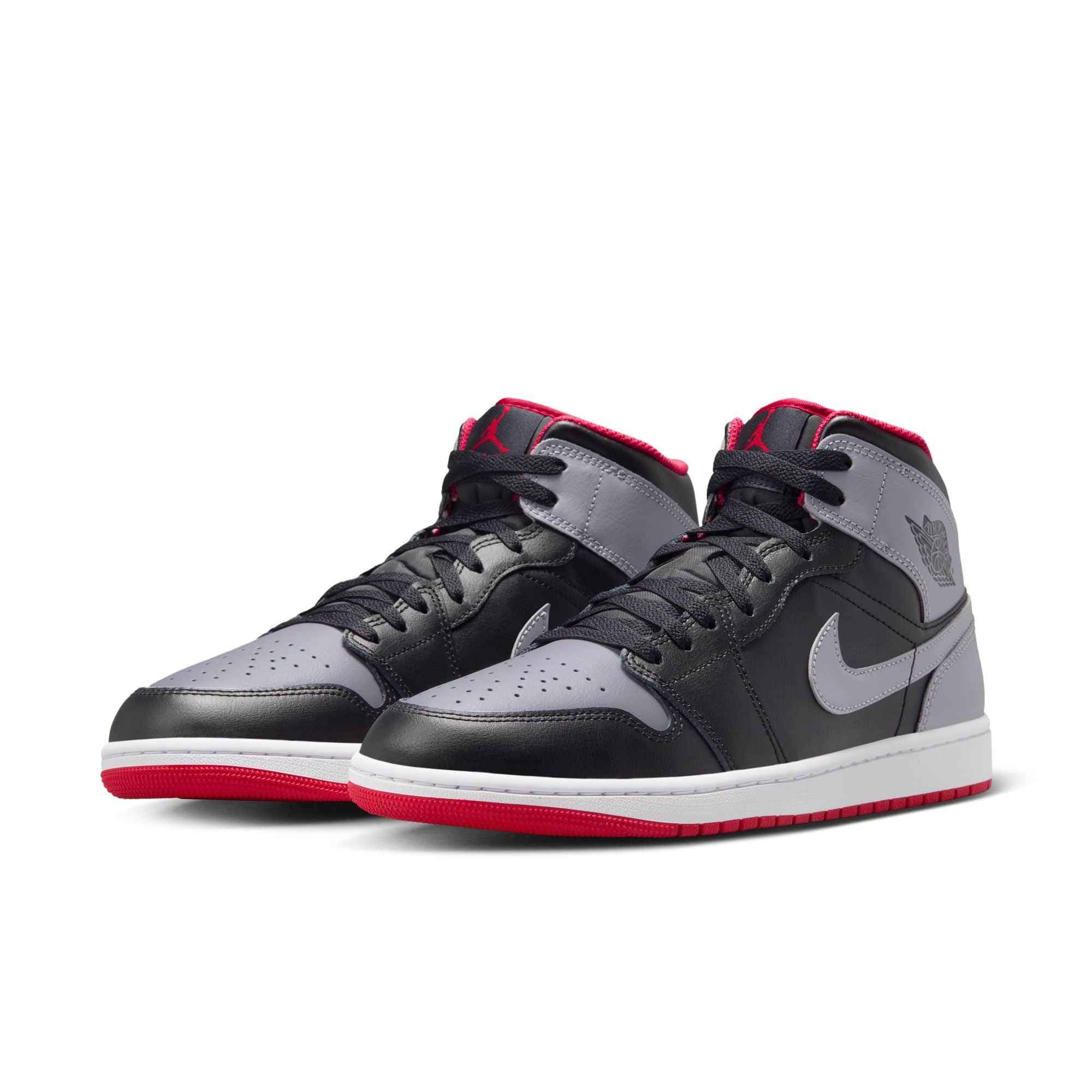 Air Jordan Footwear 7.5 / BLACK/CEMENT GREY-FIRE RED-WHITE Air Jordan 1 Mid