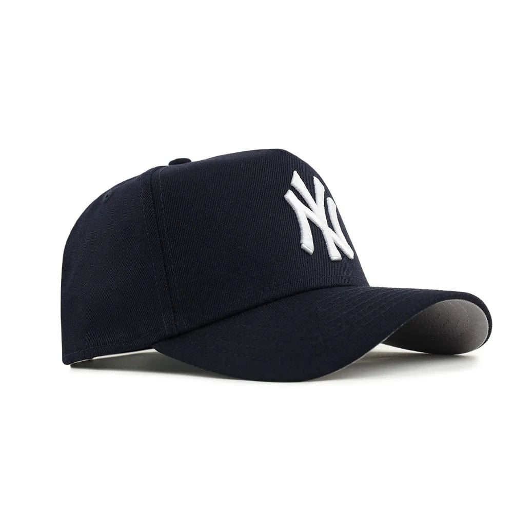 Front Right View of the Yankees New Era Cap OSFM / NAVY 940AF REP POLY 24180 NEYYAN OTC
